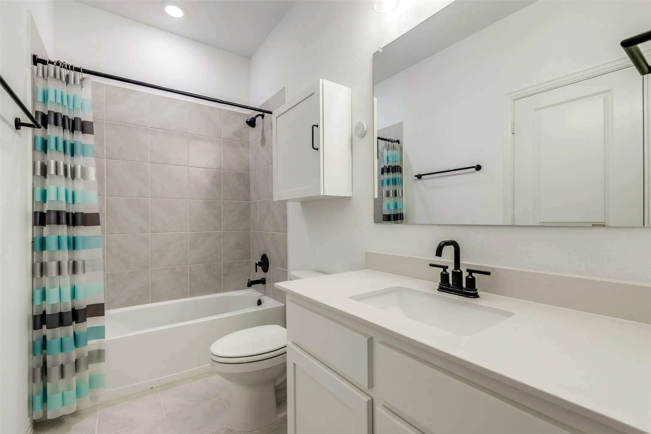 Single Family Residence For Rent in Collin County , 8220 Bethpage Drive, Mc Kinney, Texas 75070, 4 Bedroom, 4 Bathroom, 2 Garage spaces, 3,299 Sqft, built in 2022, mls#21313369, Real Estate Agent in Mc Kinney, Homes For Rent in Collin county, Homes For Rent in Mc Kinney, Realtor in Mc Kinney Texas, Real Estate Brokerage Independent Realty Texas, Luminita Cordes Realtor