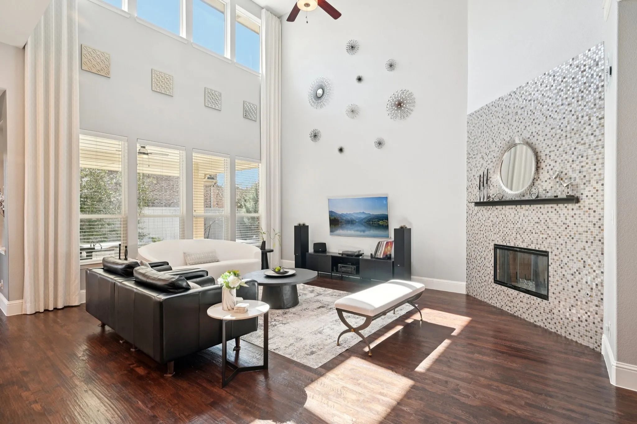 Single Family Residence For Sale in Collin County , 14025 Eleanor Avenue, Frisco, Texas 75035, 5 Bedroom, 6 Bathroom, 3 Garage spaces, 4,563 Sqft, built in 2014, mls#21314002, Real Estate Agent in Frisco, Homes For Sale in Collin county, Homes For Sale in Frisco, Realtor in Frisco Texas, Real Estate Brokerage Independent Realty Texas, Luminita Cordes Realtor