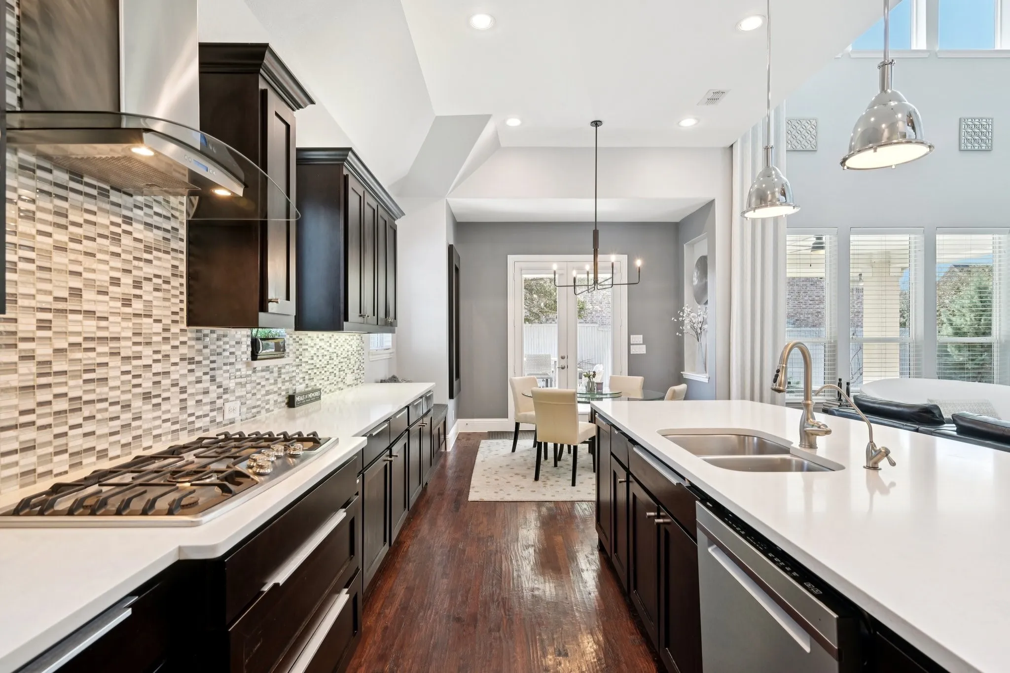 Single Family Residence For Sale in Collin County , 14025 Eleanor Avenue, Frisco, Texas 75035, 5 Bedroom, 6 Bathroom, 3 Garage spaces, 4,563 Sqft, built in 2014, mls#21314002, Real Estate Agent in Frisco, Homes For Sale in Collin county, Homes For Sale in Frisco, Realtor in Frisco Texas, Real Estate Brokerage Independent Realty Texas, Luminita Cordes Realtor