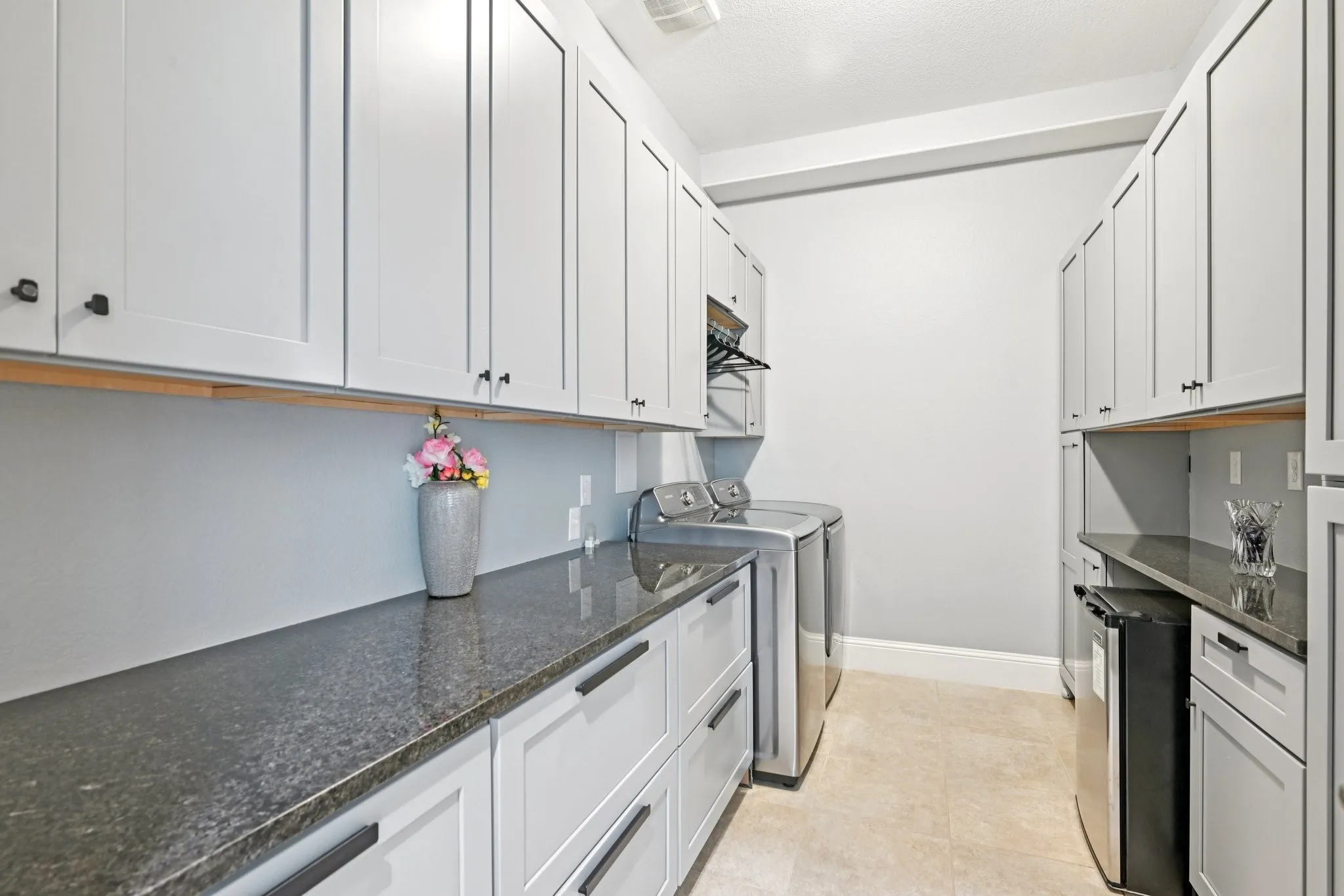 Single Family Residence For Sale in Collin County , 14025 Eleanor Avenue, Frisco, Texas 75035, 5 Bedroom, 6 Bathroom, 3 Garage spaces, 4,563 Sqft, built in 2014, mls#21314002, Real Estate Agent in Frisco, Homes For Sale in Collin county, Homes For Sale in Frisco, Realtor in Frisco Texas, Real Estate Brokerage Independent Realty Texas, Luminita Cordes Realtor