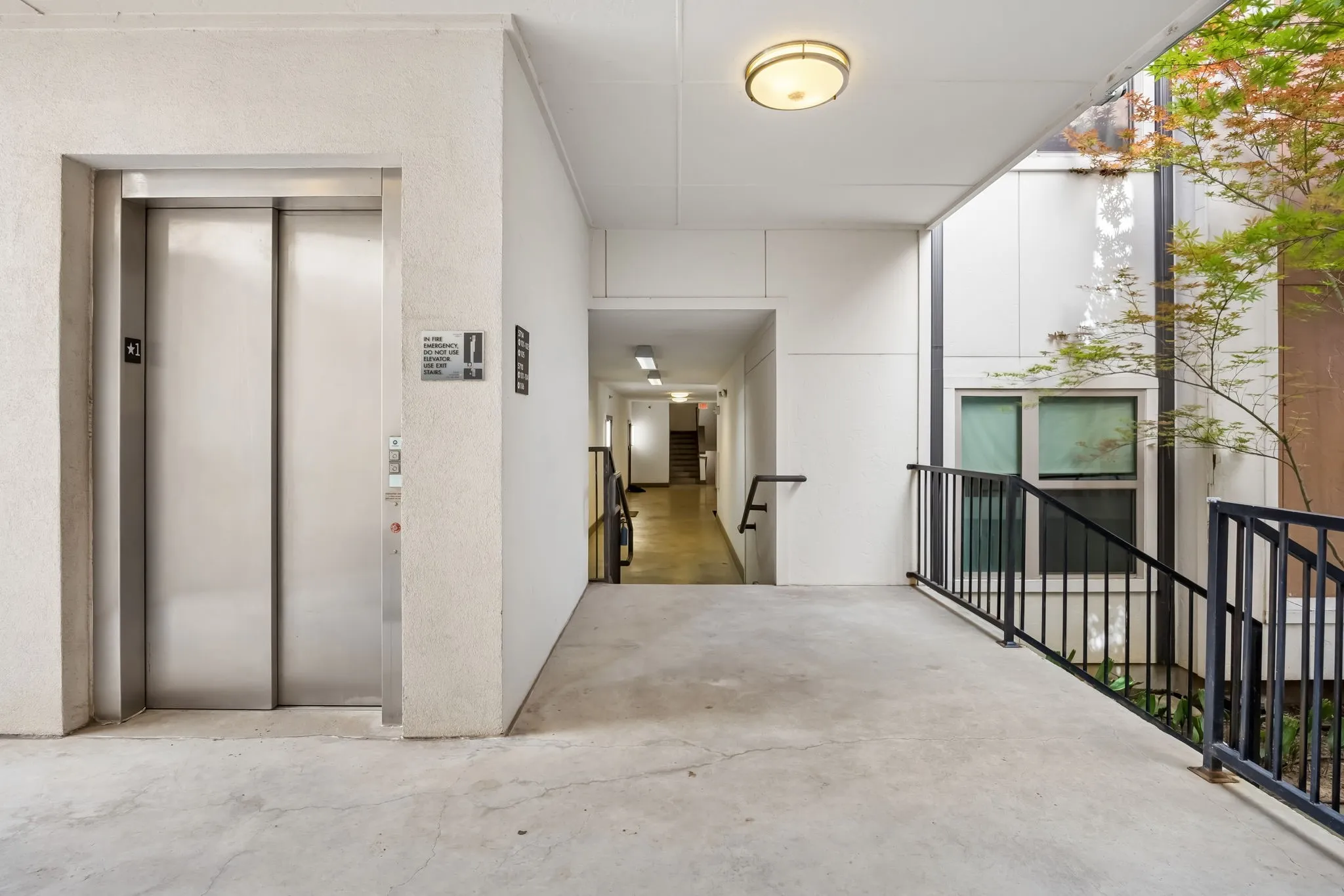 Condominium For Sale in Dallas County , 5710 Mccommas Boulevard 101, Dallas, Texas 75206, 2 Bedroom, 3 Bathroom, 2 Garage spaces, 1,624 Sqft, built in 2016, mls#21312626, Real Estate Agent in Dallas, Homes For Sale in Dallas county, Homes For Sale in Dallas, Realtor in Dallas Texas, Real Estate Brokerage Independent Realty Texas, Luminita Cordes Realtor