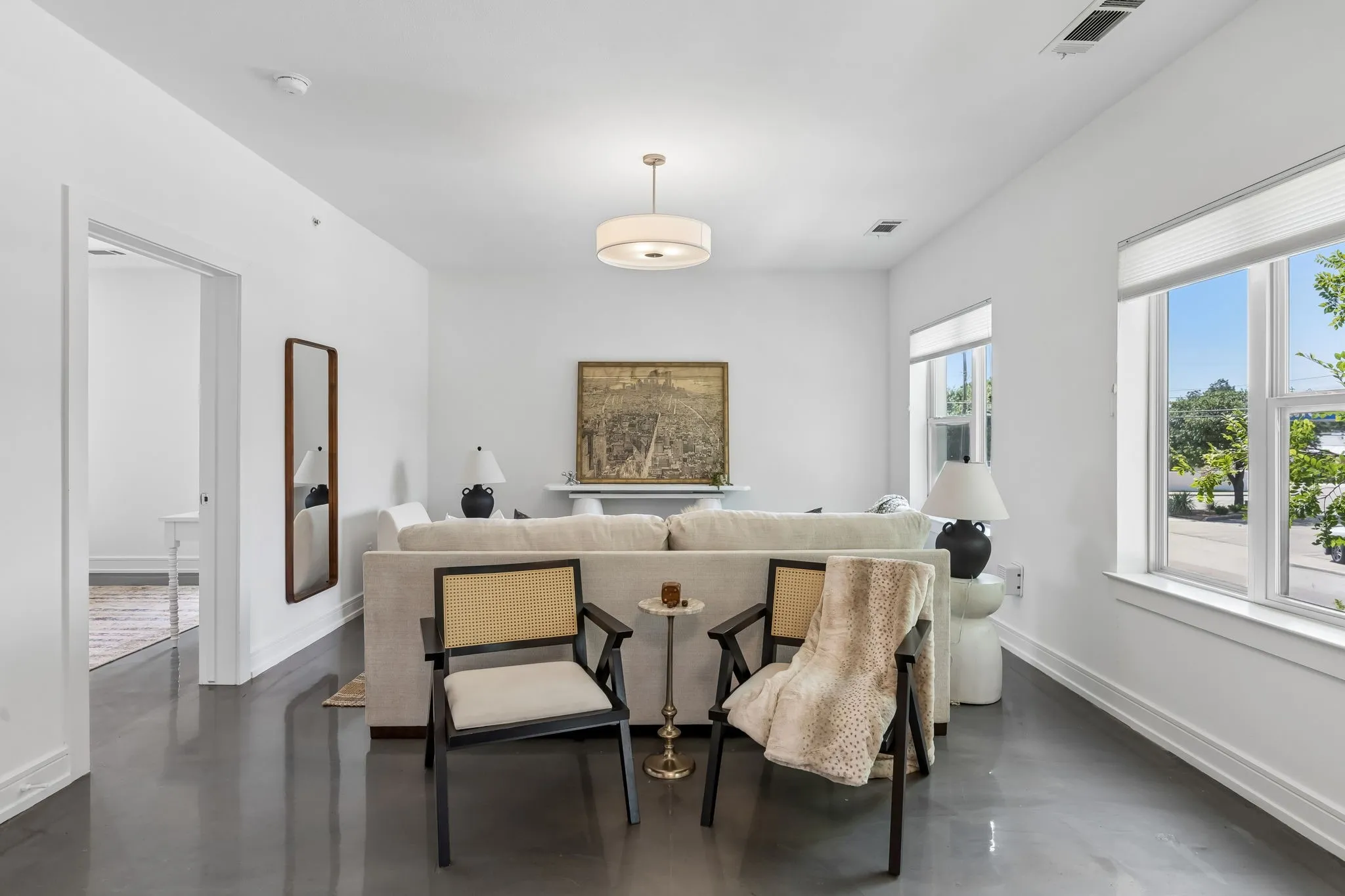 Condominium For Sale in Dallas County , 5710 Mccommas Boulevard 101, Dallas, Texas 75206, 2 Bedroom, 3 Bathroom, 2 Garage spaces, 1,624 Sqft, built in 2016, mls#21312626, Real Estate Agent in Dallas, Homes For Sale in Dallas county, Homes For Sale in Dallas, Realtor in Dallas Texas, Real Estate Brokerage Independent Realty Texas, Luminita Cordes Realtor