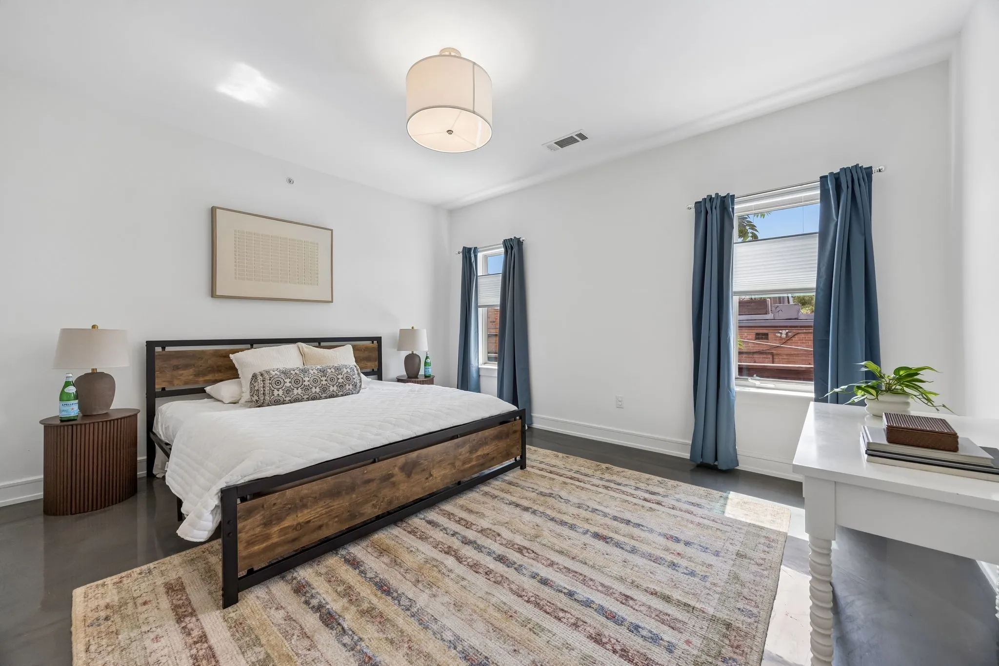 Condominium For Sale in Dallas County , 5710 Mccommas Boulevard 101, Dallas, Texas 75206, 2 Bedroom, 3 Bathroom, 2 Garage spaces, 1,624 Sqft, built in 2016, mls#21312626, Real Estate Agent in Dallas, Homes For Sale in Dallas county, Homes For Sale in Dallas, Realtor in Dallas Texas, Real Estate Brokerage Independent Realty Texas, Luminita Cordes Realtor