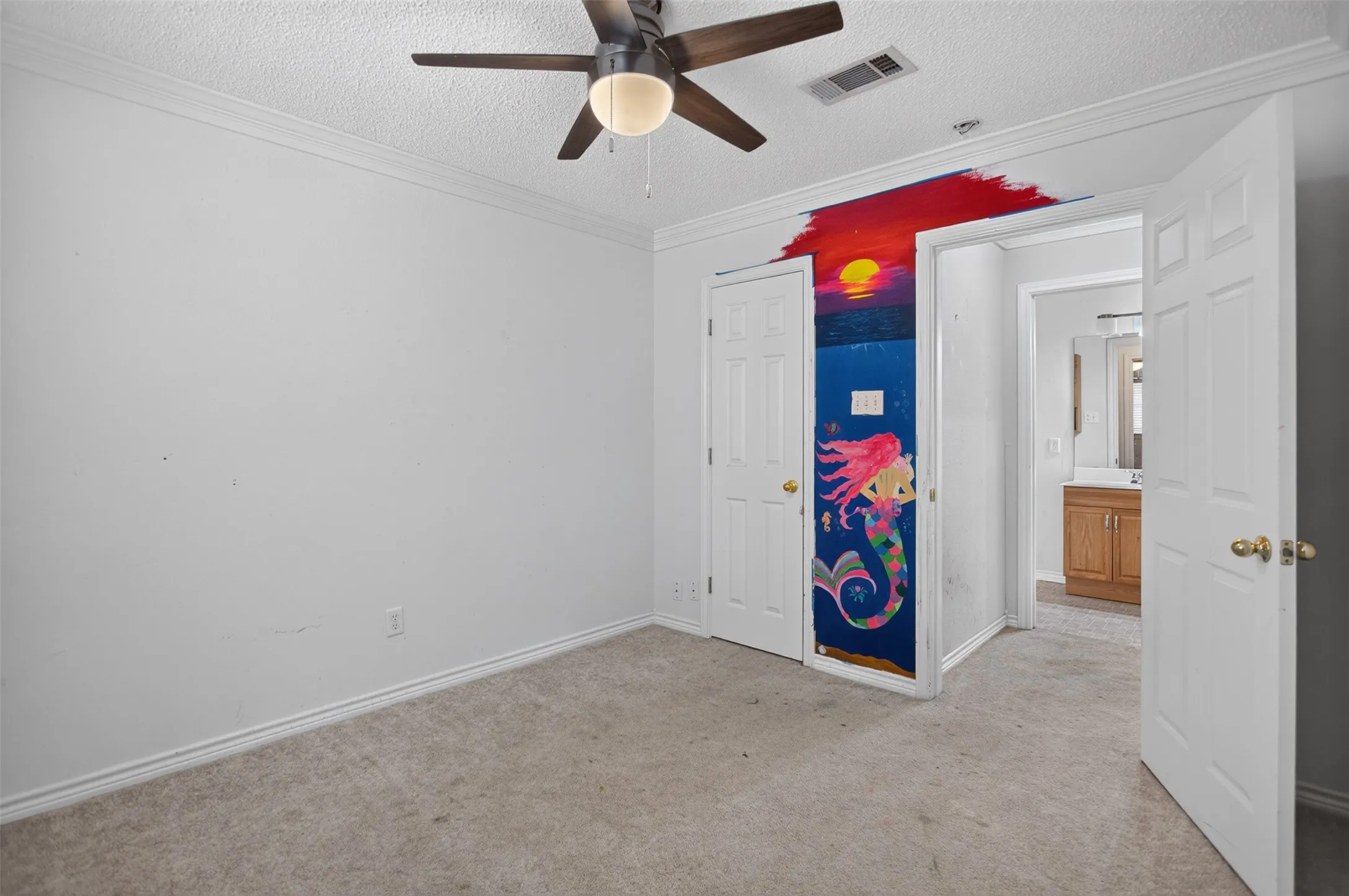 Single Family Residence For Sale in Hunt County , 10520 Woodland Drive, Greenville, Texas 75402, 3 Bedroom, 3 Bathroom, 2 Garage spaces, 2,044 Sqft, built in 1999, mls#21313967, Real Estate Agent in Greenville, Homes For Sale in Hunt county, Homes For Sale in Greenville, Realtor in Greenville Texas, Real Estate Brokerage Independent Realty Texas, Luminita Cordes Realtor
