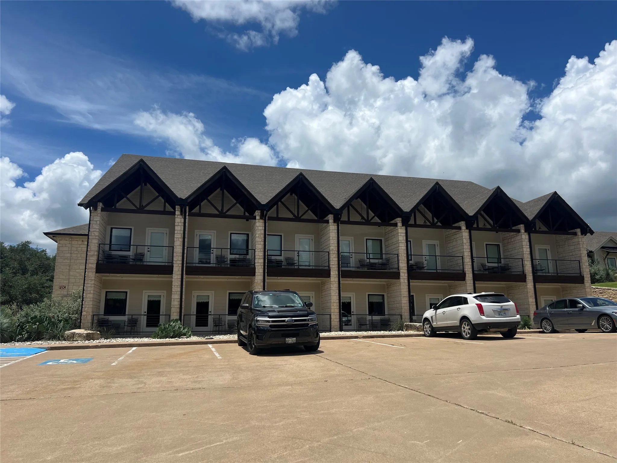 Unimproved Land For Sale in Hill County , 42147 Glen Eagles Drive, Whitney, Texas 76692, 0, 0, Garage spaces, 0 Sqft, built in 0, Price $25,000, mls#21307760, Real Estate Agent in Whitney, Homes For Sale in Hill county, Homes For Sale in Whitney, Realtor in Whitney Texas, Real Estate Brokerage Independent Realty Texas, Luminita Cordes Realtor