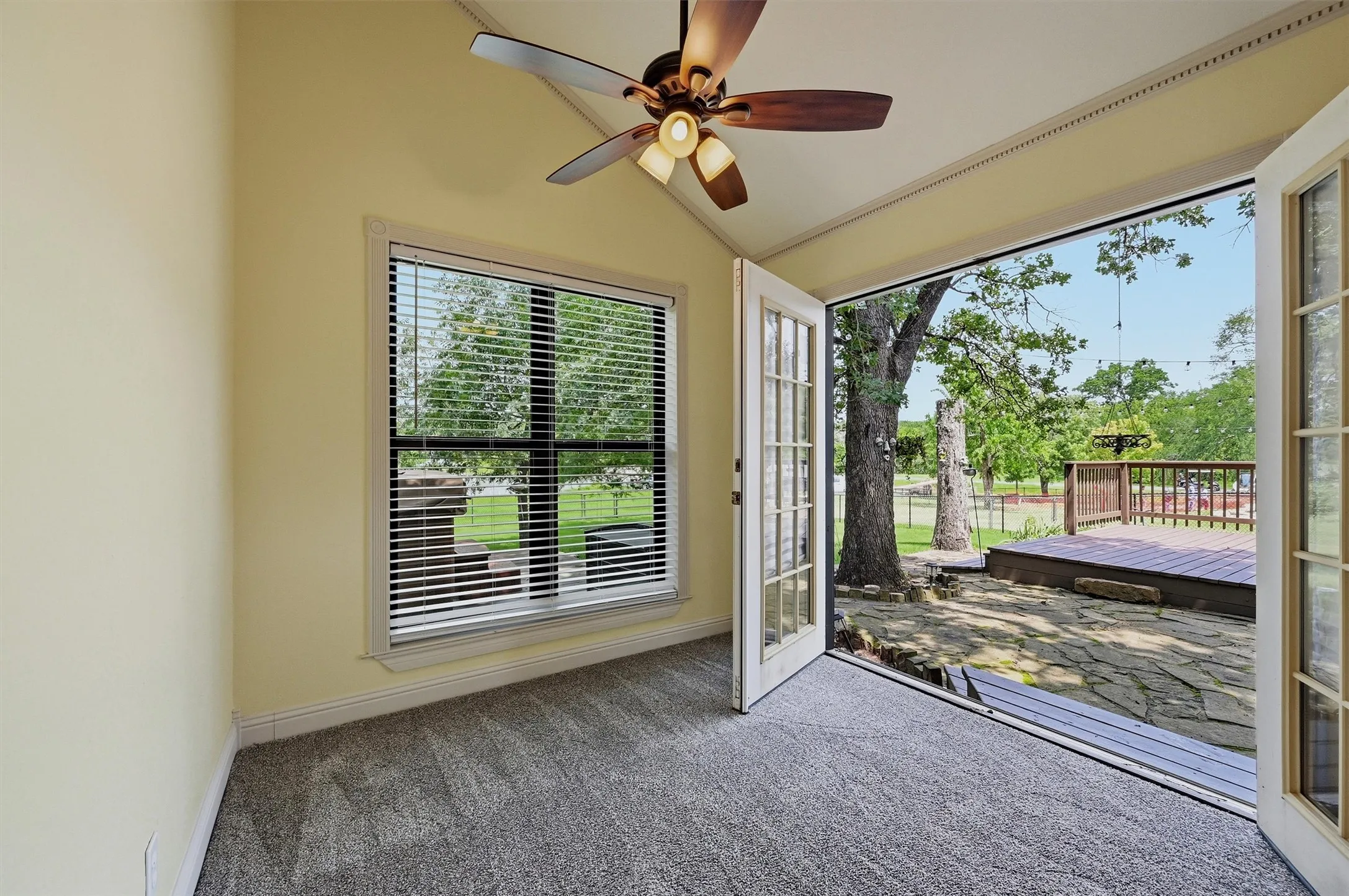 Single Family Residence For Sale in Cooke County , 1344 Kiowa Drive E, Lake Kiowa, Texas 76240, 4 Bedroom, 3 Bathroom, 2 Garage spaces, 2,249 Sqft, built in 1984, mls#21313930, Real Estate Agent in Lake Kiowa, Homes For Sale in Cooke county, Homes For Sale in Lake Kiowa, Realtor in Lake Kiowa Texas, Real Estate Brokerage Independent Realty Texas, Luminita Cordes Realtor
