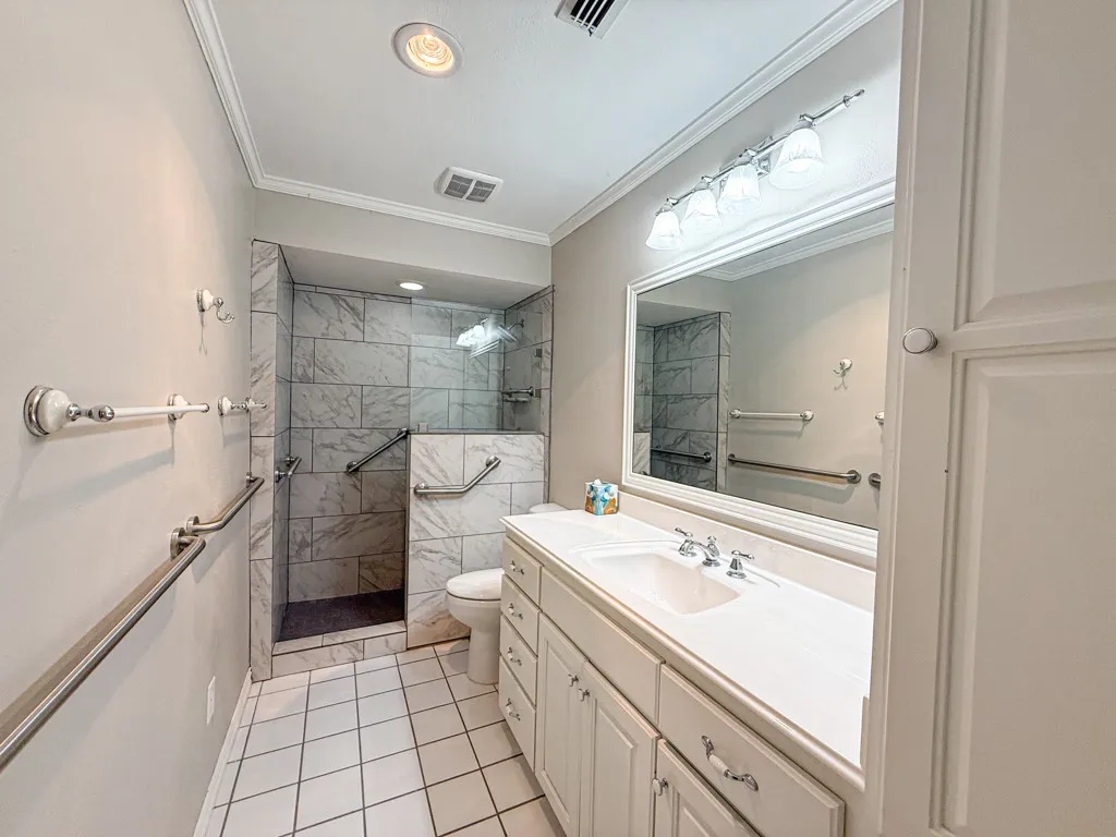 Single Family Residence For Sale in Rockwall County , 314 Shepards Hill Drive, Rockwall, Texas 75087, 3 Bedroom, 2 Bathroom, 2 Garage spaces, 1,687 Sqft, built in 1978, mls#21311913, Real Estate Agent in Rockwall, Homes For Sale in Rockwall county, Homes For Sale in Rockwall, Realtor in Rockwall Texas, Real Estate Brokerage Independent Realty Texas, Luminita Cordes Realtor