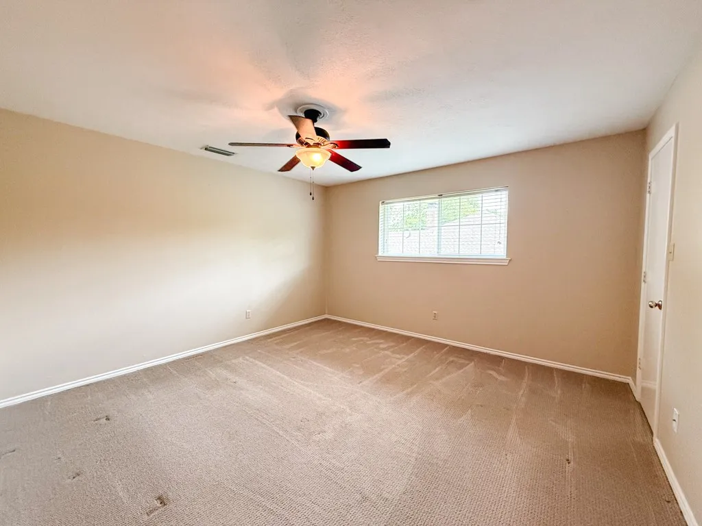 Single Family Residence For Sale in Rockwall County , 314 Shepards Hill Drive, Rockwall, Texas 75087, 3 Bedroom, 2 Bathroom, 2 Garage spaces, 1,687 Sqft, built in 1978, mls#21311913, Real Estate Agent in Rockwall, Homes For Sale in Rockwall county, Homes For Sale in Rockwall, Realtor in Rockwall Texas, Real Estate Brokerage Independent Realty Texas, Luminita Cordes Realtor