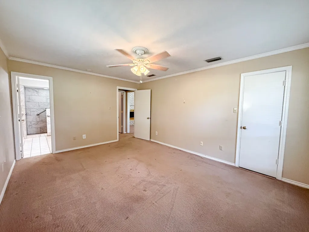 Single Family Residence For Sale in Rockwall County , 314 Shepards Hill Drive, Rockwall, Texas 75087, 3 Bedroom, 2 Bathroom, 2 Garage spaces, 1,687 Sqft, built in 1978, mls#21311913, Real Estate Agent in Rockwall, Homes For Sale in Rockwall county, Homes For Sale in Rockwall, Realtor in Rockwall Texas, Real Estate Brokerage Independent Realty Texas, Luminita Cordes Realtor