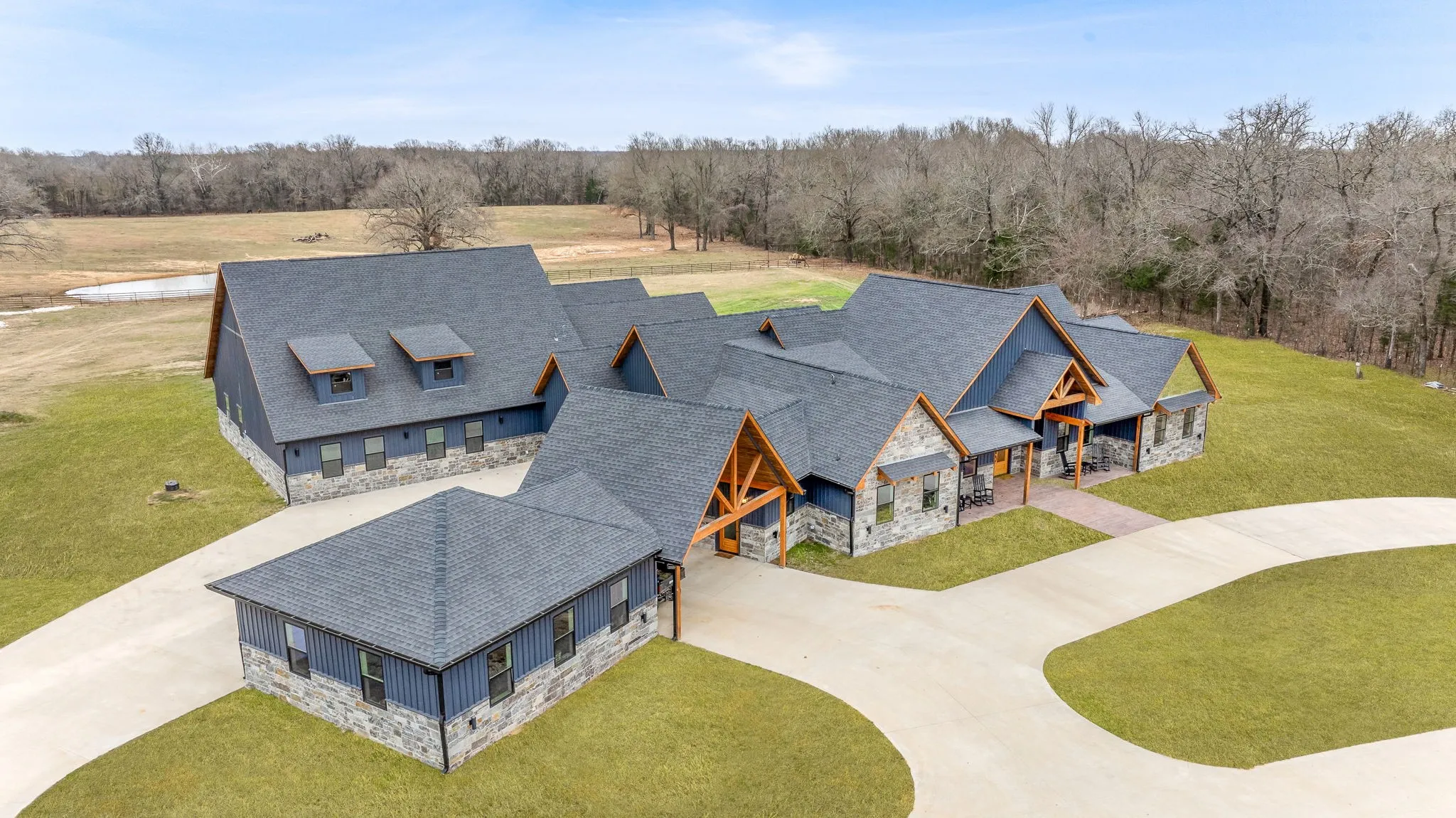Aerial view of property and surrounding area