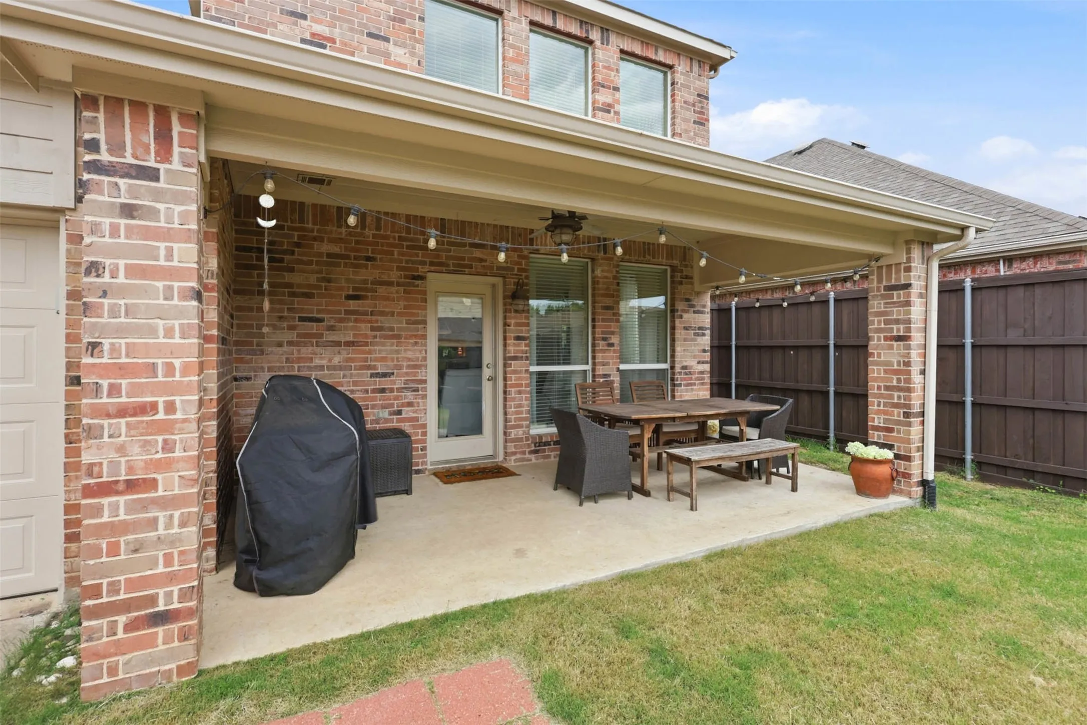 Single Family Residence For Sale in Denton County , 3537 Washington Drive, Frisco, Texas 75034, 4 Bedroom, 3 Bathroom, 2 Garage spaces, 2,912 Sqft, built in 2003, mls#21311569, Real Estate Agent in Frisco, Homes For Sale in Denton county, Homes For Sale in Frisco, Realtor in Frisco Texas, Real Estate Brokerage Independent Realty Texas, Luminita Cordes Realtor