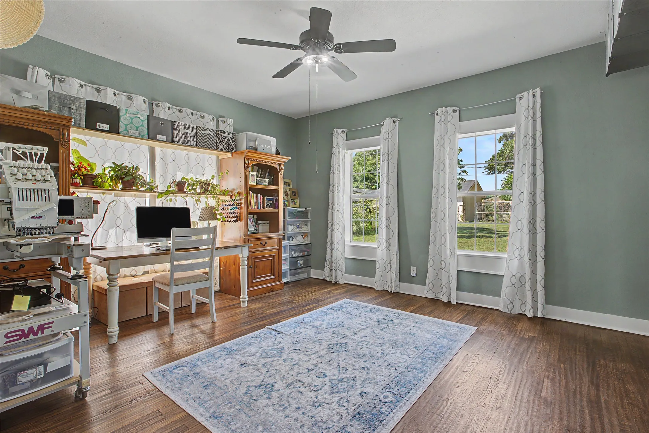 Single Family Residence For Sale in Tarrant County , 7921 White Settlement Road, White Settlement, Texas 76108, 3 Bedroom, 3 Bathroom, 2 Garage spaces, 3,075 Sqft, built in 1940, mls#21311697, Real Estate Agent in White Settlement, Homes For Sale in Tarrant county, Homes For Sale in White Settlement, Realtor in White Settlement Texas, Real Estate Brokerage Independent Realty Texas, Luminita Cordes Realtor