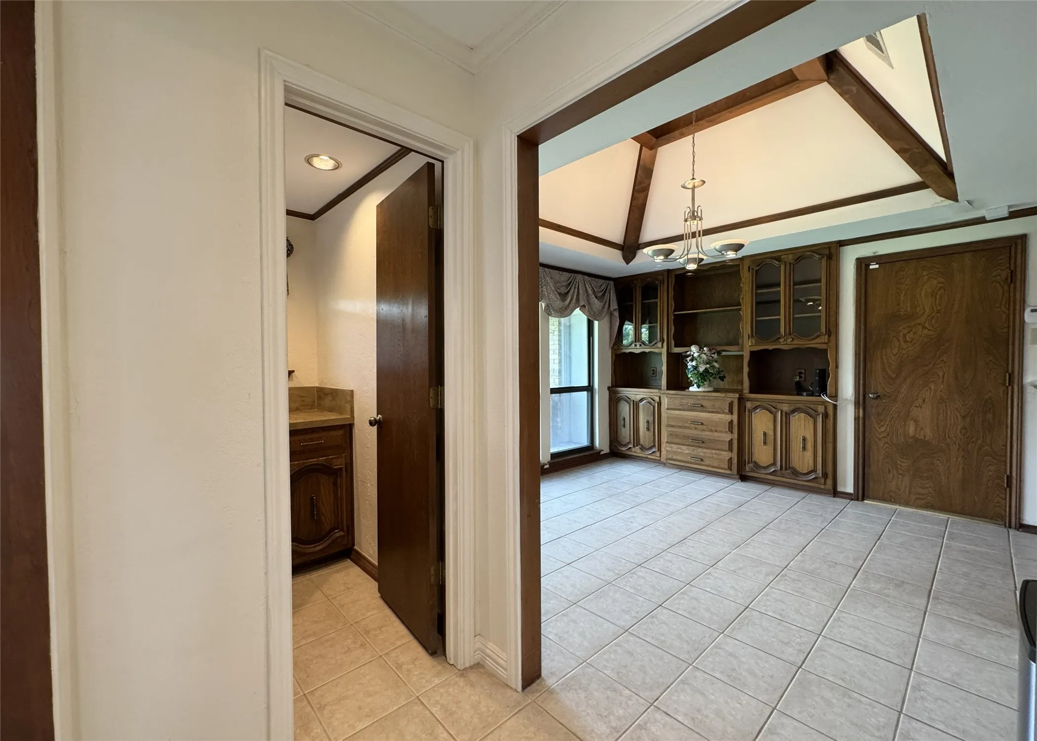 Single Family Residence For Sale in Collin County , 4220 Brooktree Lane, Dallas, Texas 75287, 4 Bedroom, 3 Bathroom, 2 Garage spaces, 2,893 Sqft, built in 1979, mls#21275427, Real Estate Agent in Dallas, Homes For Sale in Collin county, Homes For Sale in Dallas, Realtor in Dallas Texas, Real Estate Brokerage Independent Realty Texas, Luminita Cordes Realtor