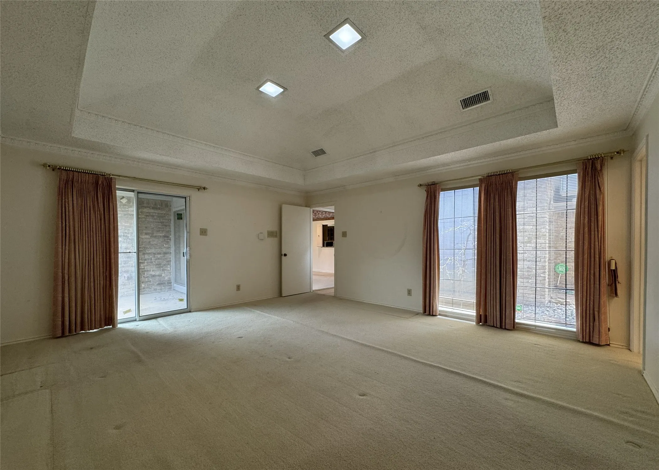 Single Family Residence For Sale in Collin County , 4220 Brooktree Lane, Dallas, Texas 75287, 4 Bedroom, 3 Bathroom, 2 Garage spaces, 2,893 Sqft, built in 1979, mls#21275427, Real Estate Agent in Dallas, Homes For Sale in Collin county, Homes For Sale in Dallas, Realtor in Dallas Texas, Real Estate Brokerage Independent Realty Texas, Luminita Cordes Realtor