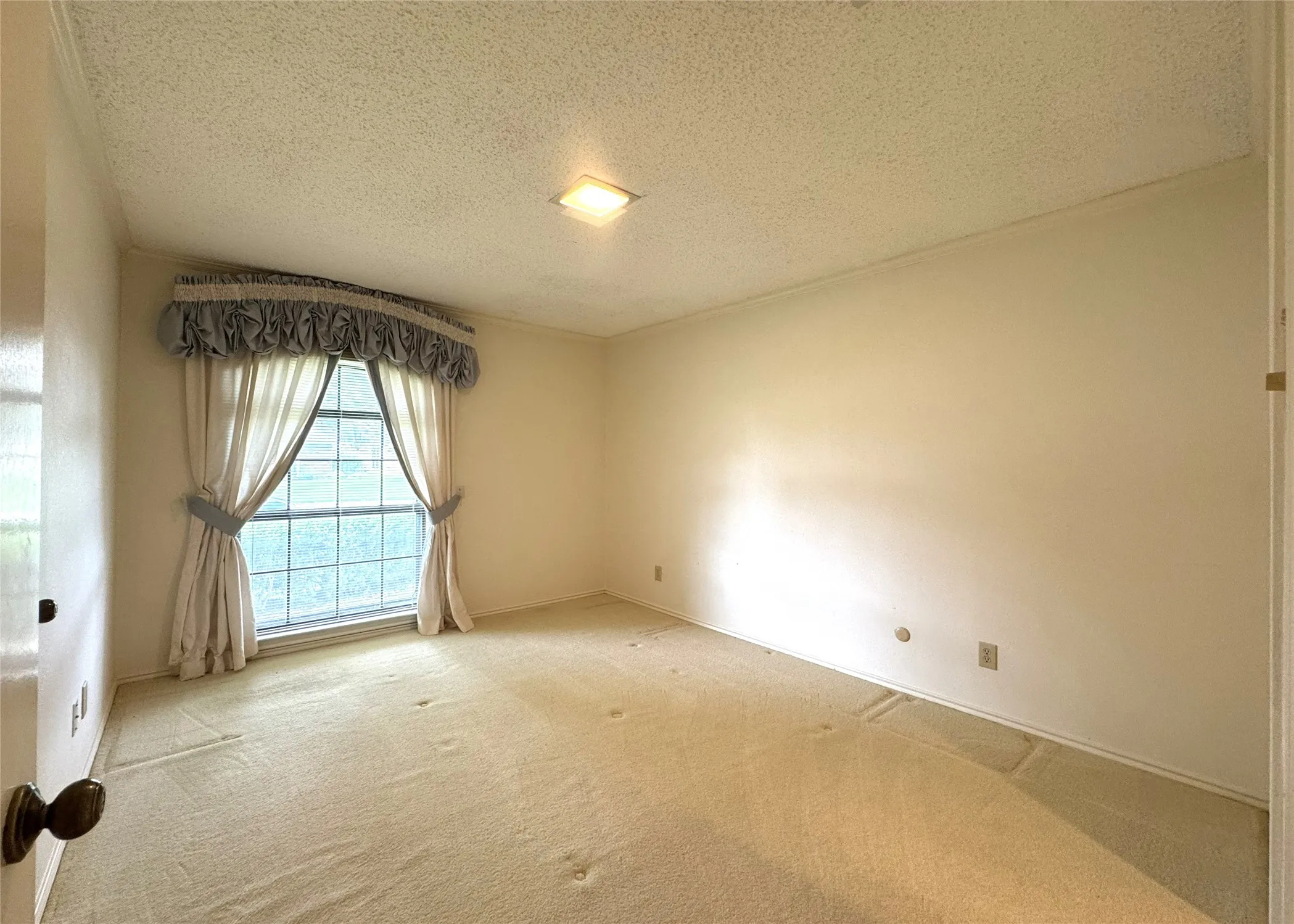 Single Family Residence For Sale in Collin County , 4220 Brooktree Lane, Dallas, Texas 75287, 4 Bedroom, 3 Bathroom, 2 Garage spaces, 2,893 Sqft, built in 1979, mls#21275427, Real Estate Agent in Dallas, Homes For Sale in Collin county, Homes For Sale in Dallas, Realtor in Dallas Texas, Real Estate Brokerage Independent Realty Texas, Luminita Cordes Realtor