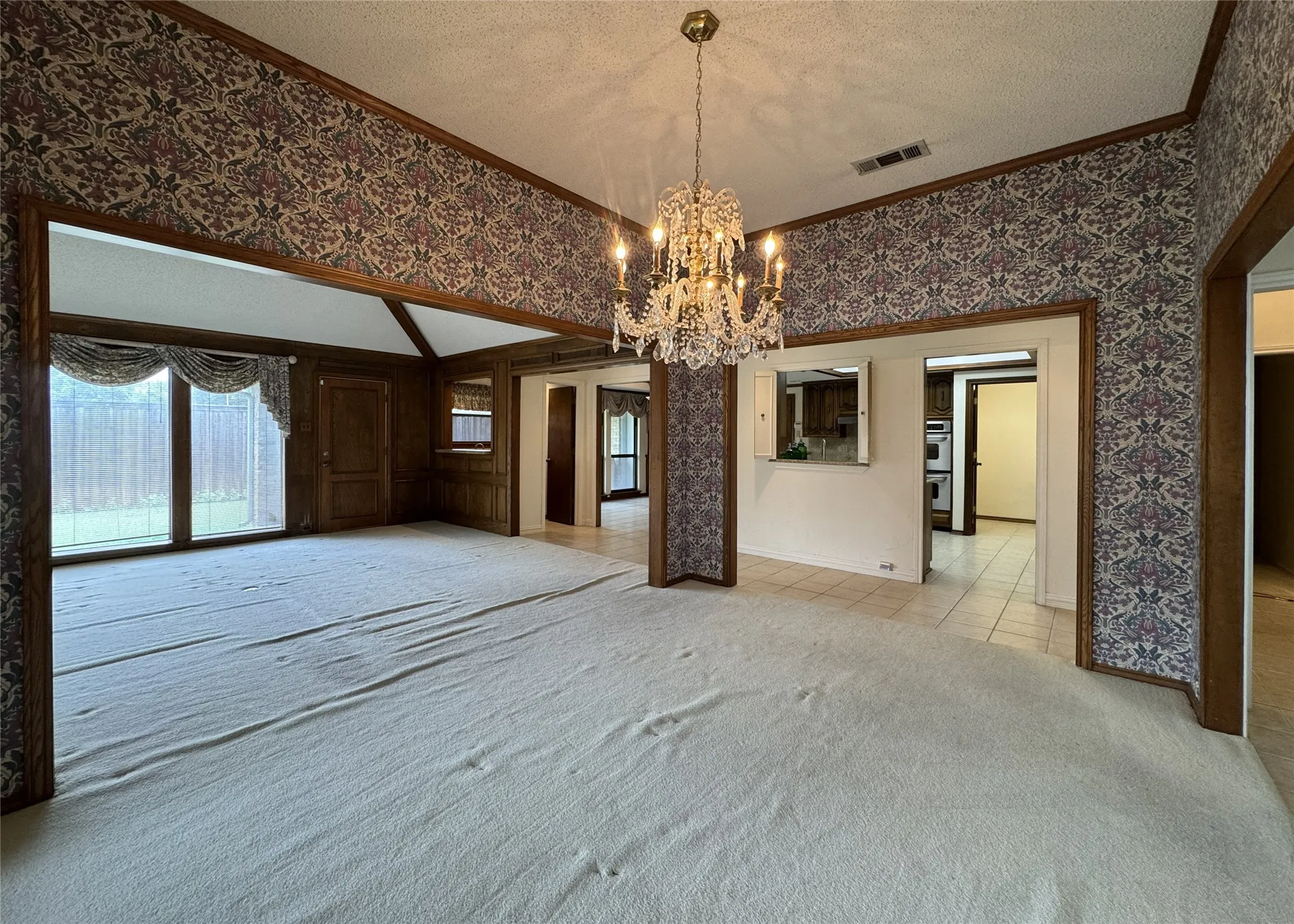 Single Family Residence For Sale in Collin County , 4220 Brooktree Lane, Dallas, Texas 75287, 4 Bedroom, 3 Bathroom, 2 Garage spaces, 2,893 Sqft, built in 1979, mls#21275427, Real Estate Agent in Dallas, Homes For Sale in Collin county, Homes For Sale in Dallas, Realtor in Dallas Texas, Real Estate Brokerage Independent Realty Texas, Luminita Cordes Realtor