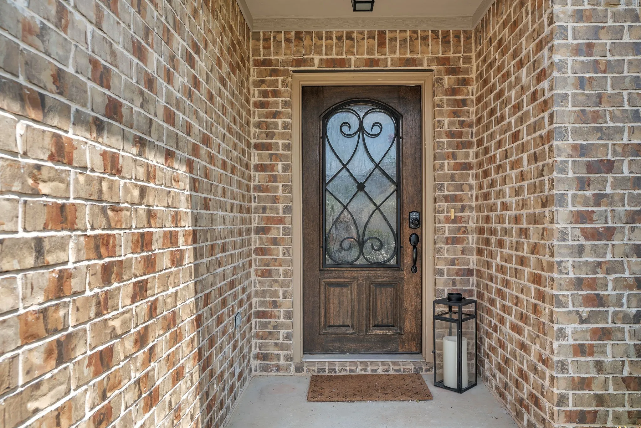 Single Family Residence For Sale in Tarrant County , 7220 Tesoro Trail, Fort Worth, Texas 76131, 3 Bedroom, 2 Bathroom, 2 Garage spaces, 2,195 Sqft, built in 2019, mls#21309019, Real Estate Agent in Fort Worth, Homes For Sale in Tarrant county, Homes For Sale in Fort Worth, Realtor in Fort Worth Texas, Real Estate Brokerage Independent Realty Texas, Luminita Cordes Realtor