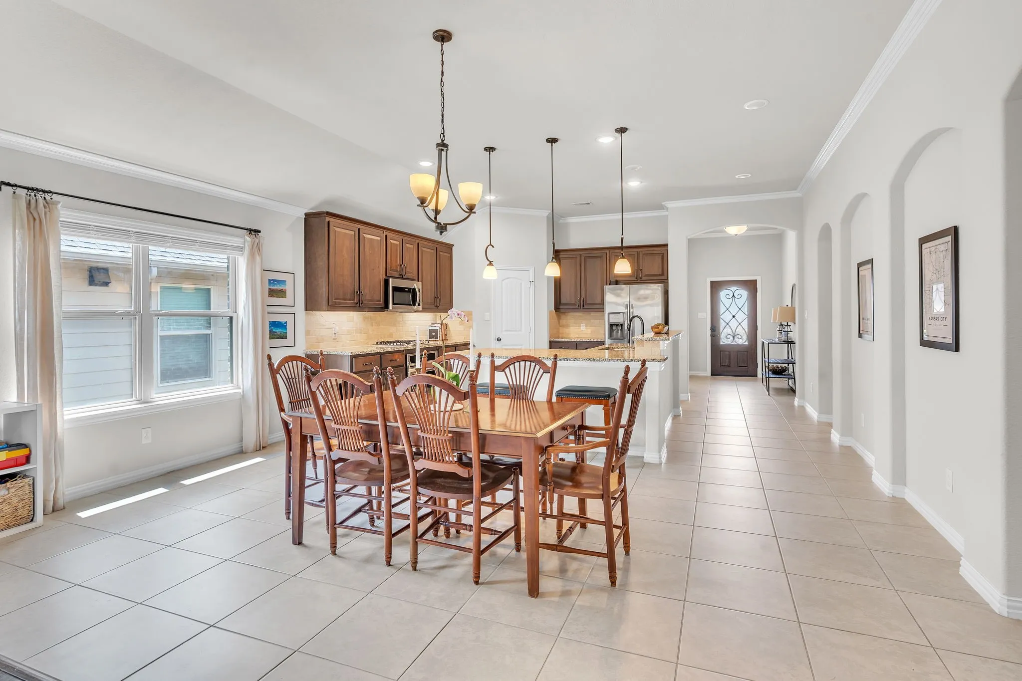 Single Family Residence For Sale in Tarrant County , 7220 Tesoro Trail, Fort Worth, Texas 76131, 3 Bedroom, 2 Bathroom, 2 Garage spaces, 2,195 Sqft, built in 2019, mls#21309019, Real Estate Agent in Fort Worth, Homes For Sale in Tarrant county, Homes For Sale in Fort Worth, Realtor in Fort Worth Texas, Real Estate Brokerage Independent Realty Texas, Luminita Cordes Realtor