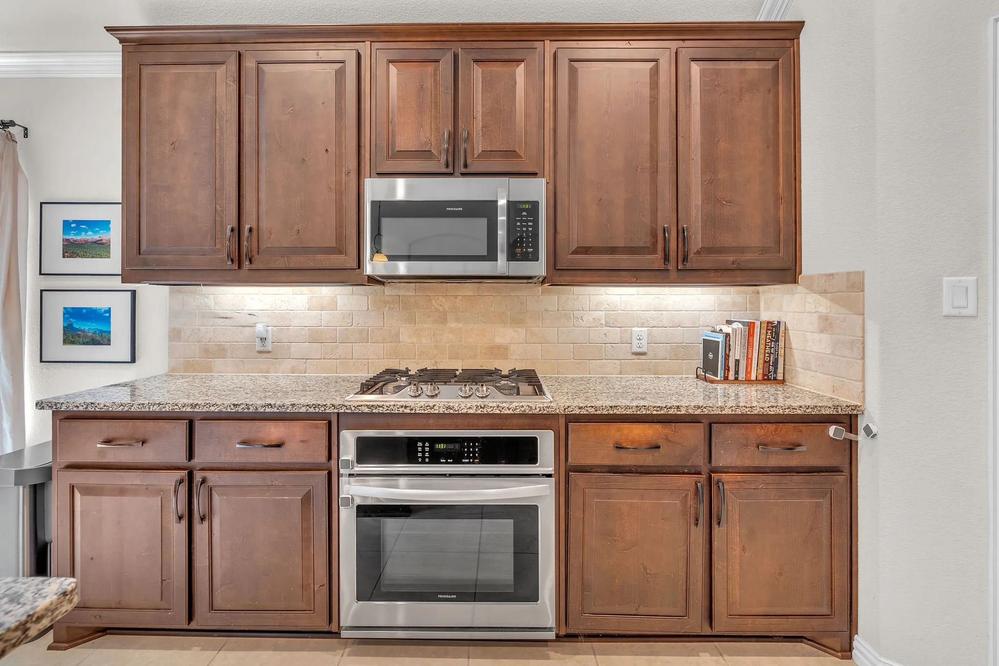 Single Family Residence For Sale in Tarrant County , 7220 Tesoro Trail, Fort Worth, Texas 76131, 3 Bedroom, 2 Bathroom, 2 Garage spaces, 2,195 Sqft, built in 2019, mls#21309019, Real Estate Agent in Fort Worth, Homes For Sale in Tarrant county, Homes For Sale in Fort Worth, Realtor in Fort Worth Texas, Real Estate Brokerage Independent Realty Texas, Luminita Cordes Realtor