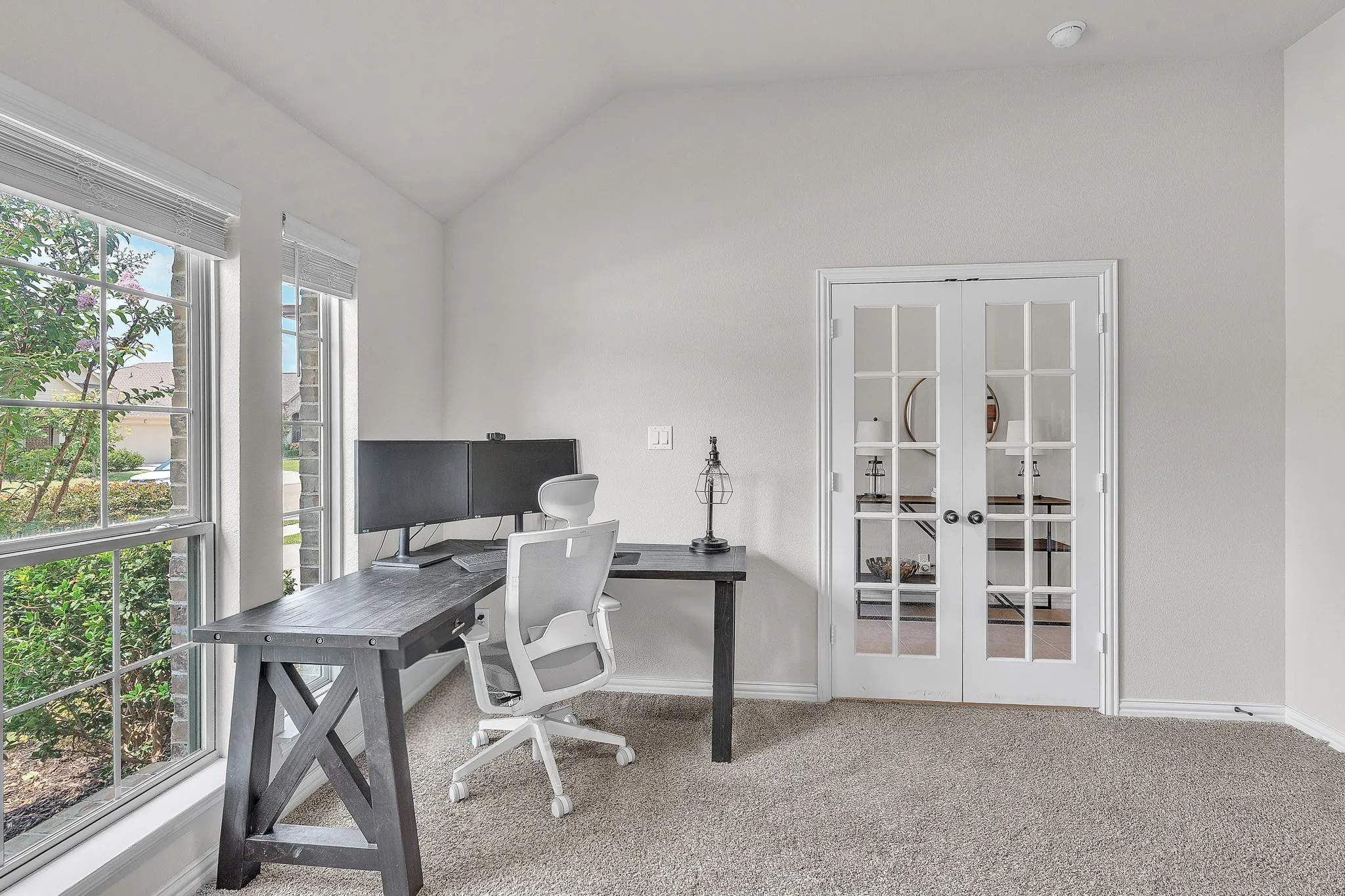 Single Family Residence For Sale in Tarrant County , 7220 Tesoro Trail, Fort Worth, Texas 76131, 3 Bedroom, 2 Bathroom, 2 Garage spaces, 2,195 Sqft, built in 2019, mls#21309019, Real Estate Agent in Fort Worth, Homes For Sale in Tarrant county, Homes For Sale in Fort Worth, Realtor in Fort Worth Texas, Real Estate Brokerage Independent Realty Texas, Luminita Cordes Realtor