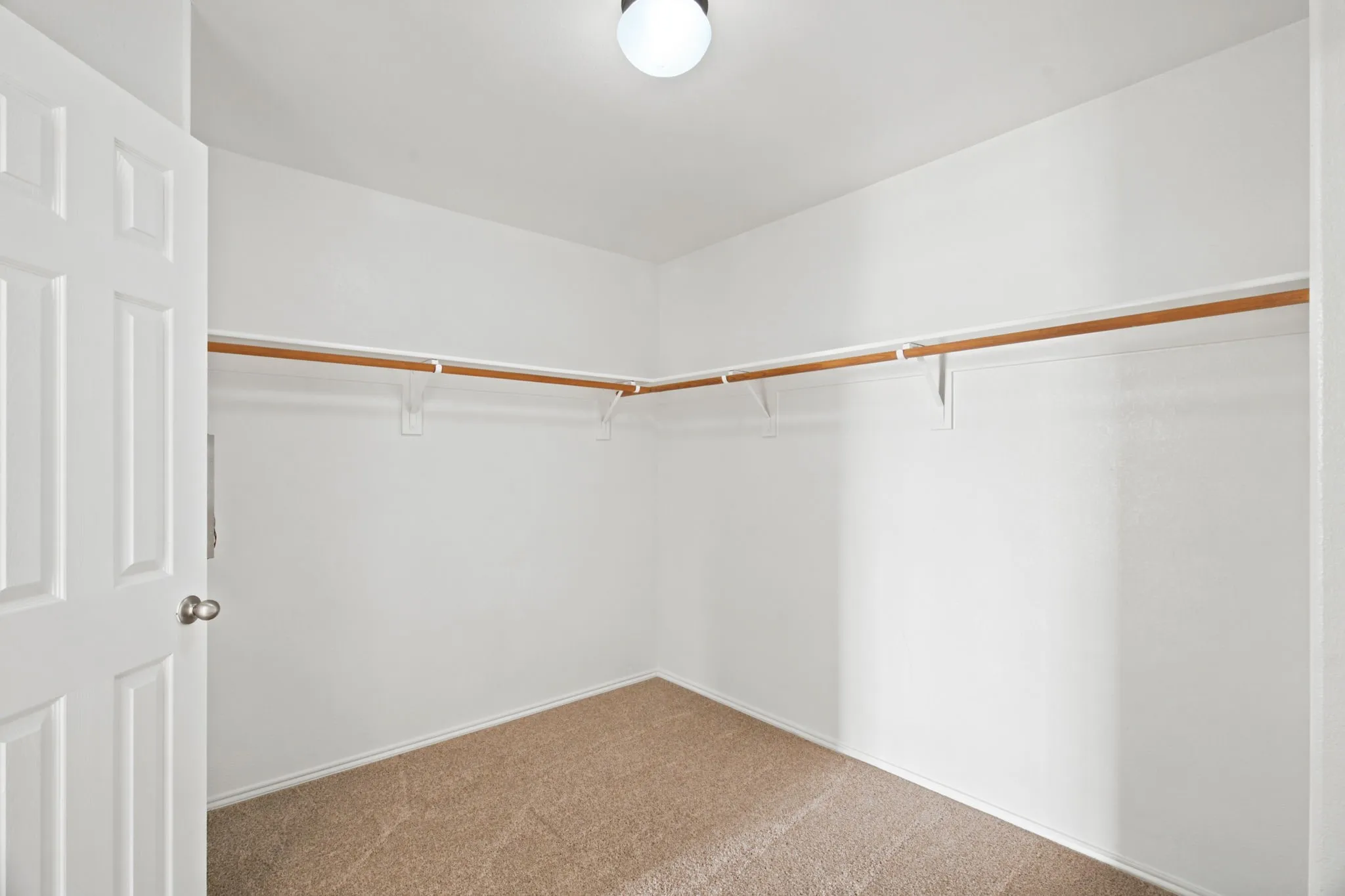 Single Family Residence For Sale in Tarrant County , 5833 Fantail Drive, Fort Worth, Texas 76179, 3 Bedroom, 3 Bathroom, 2 Garage spaces, 2,535 Sqft, built in 2009, mls#21314104, Real Estate Agent in Fort Worth, Homes For Sale in Tarrant county, Homes For Sale in Fort Worth, Realtor in Fort Worth Texas, Real Estate Brokerage Independent Realty Texas, Luminita Cordes Realtor
