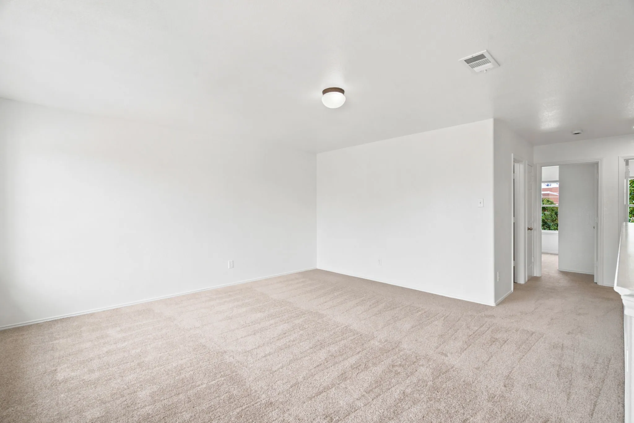 Single Family Residence For Sale in Tarrant County , 5833 Fantail Drive, Fort Worth, Texas 76179, 3 Bedroom, 3 Bathroom, 2 Garage spaces, 2,535 Sqft, built in 2009, mls#21314104, Real Estate Agent in Fort Worth, Homes For Sale in Tarrant county, Homes For Sale in Fort Worth, Realtor in Fort Worth Texas, Real Estate Brokerage Independent Realty Texas, Luminita Cordes Realtor