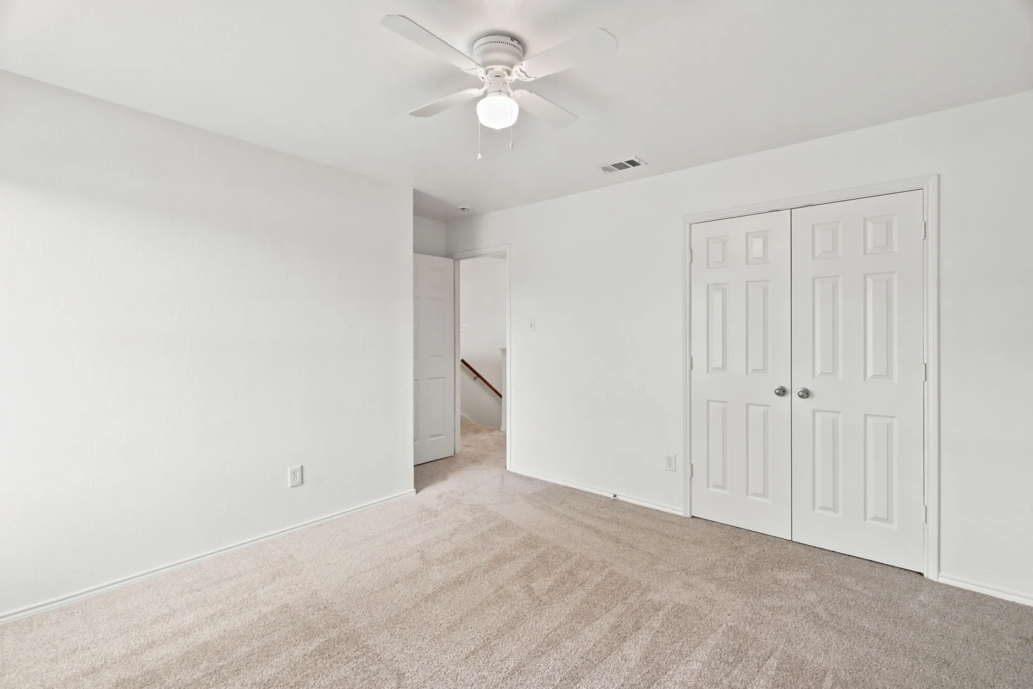 Single Family Residence For Sale in Tarrant County , 5833 Fantail Drive, Fort Worth, Texas 76179, 3 Bedroom, 3 Bathroom, 2 Garage spaces, 2,535 Sqft, built in 2009, mls#21314104, Real Estate Agent in Fort Worth, Homes For Sale in Tarrant county, Homes For Sale in Fort Worth, Realtor in Fort Worth Texas, Real Estate Brokerage Independent Realty Texas, Luminita Cordes Realtor