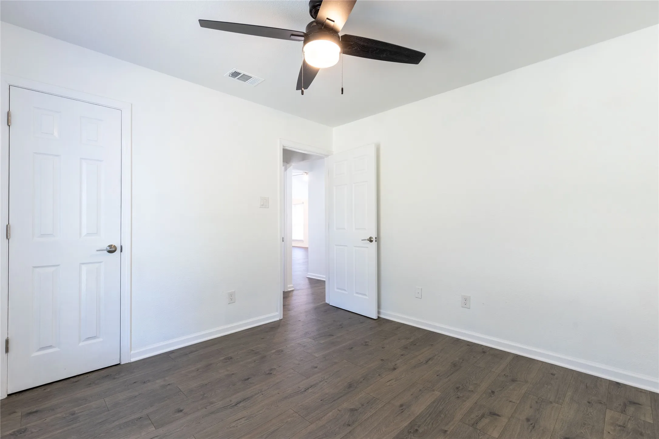 Single Family Residence For Rent in Dallas County , 3934 6th Street, Sachse, Texas 75048, 3 Bedroom, 2 Bathroom, 1 Garage spaces, 1,278 Sqft, built in 1984, mls#21313601, Real Estate Agent in Sachse, Homes For Rent in Dallas county, Homes For Rent in Sachse, Realtor in Sachse Texas, Real Estate Brokerage Independent Realty Texas, Luminita Cordes Realtor