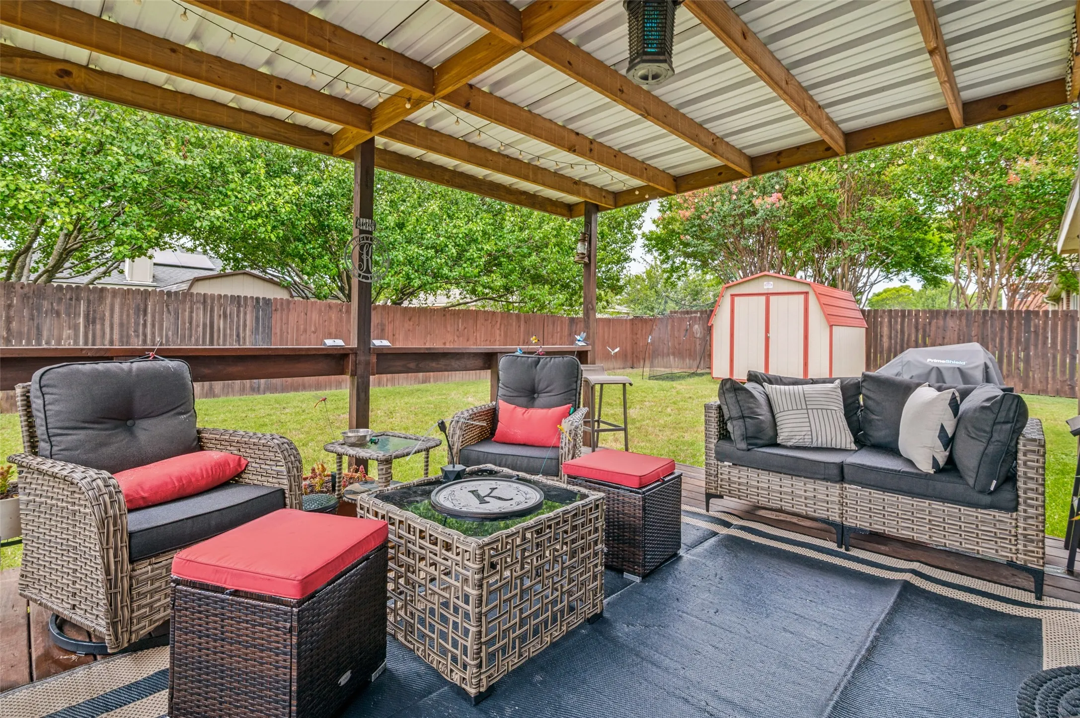 Single Family Residence For Sale in Dallas County , 1717 Berkeley Drive, Glenn Heights, Texas 75154, 3 Bedroom, 2 Bathroom, 2 Garage spaces, 1,878 Sqft, built in 2000, mls#21313479, Real Estate Agent in Glenn Heights, Homes For Sale in Dallas county, Homes For Sale in Glenn Heights, Realtor in Glenn Heights Texas, Real Estate Brokerage Independent Realty Texas, Luminita Cordes Realtor