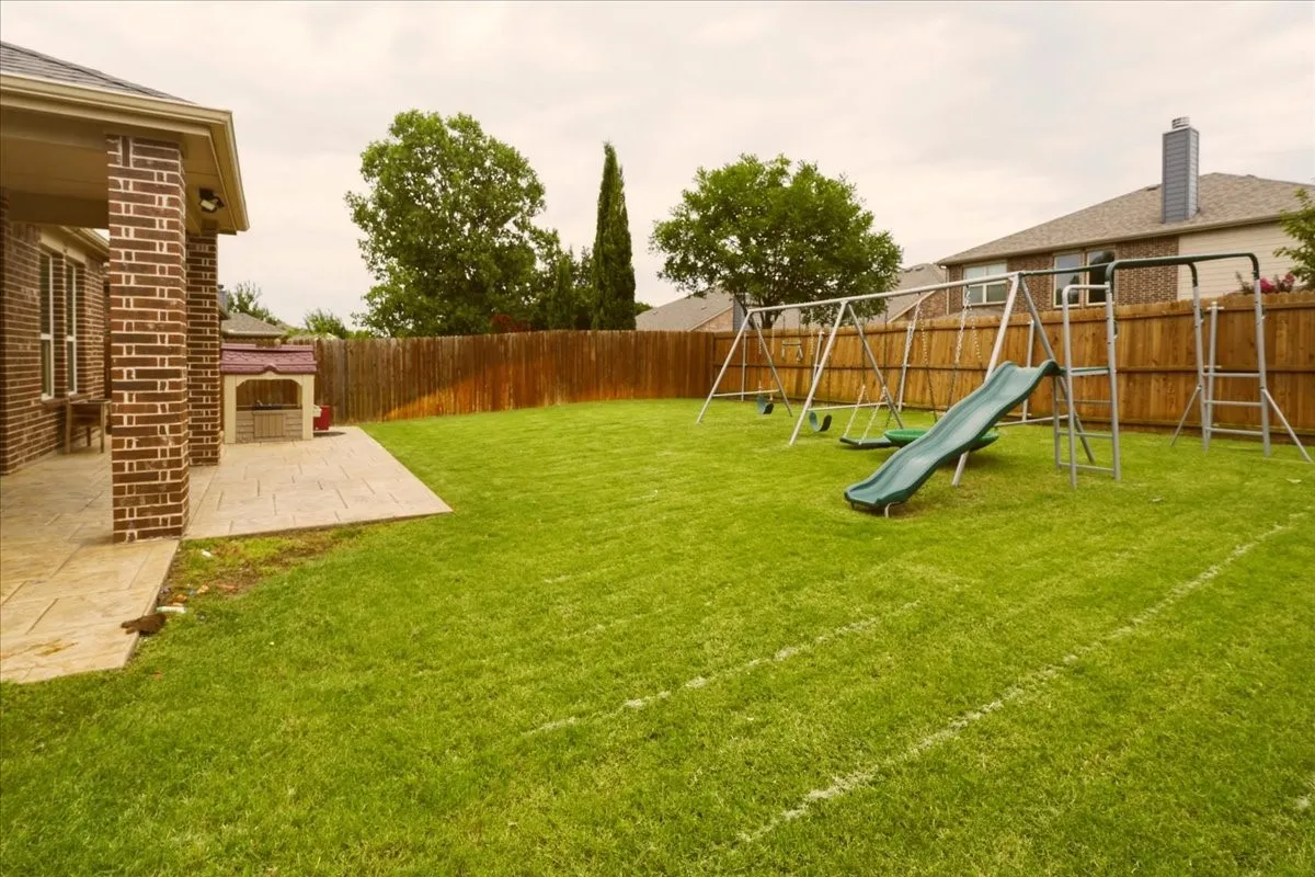 Playset can stay or owner will remove it.