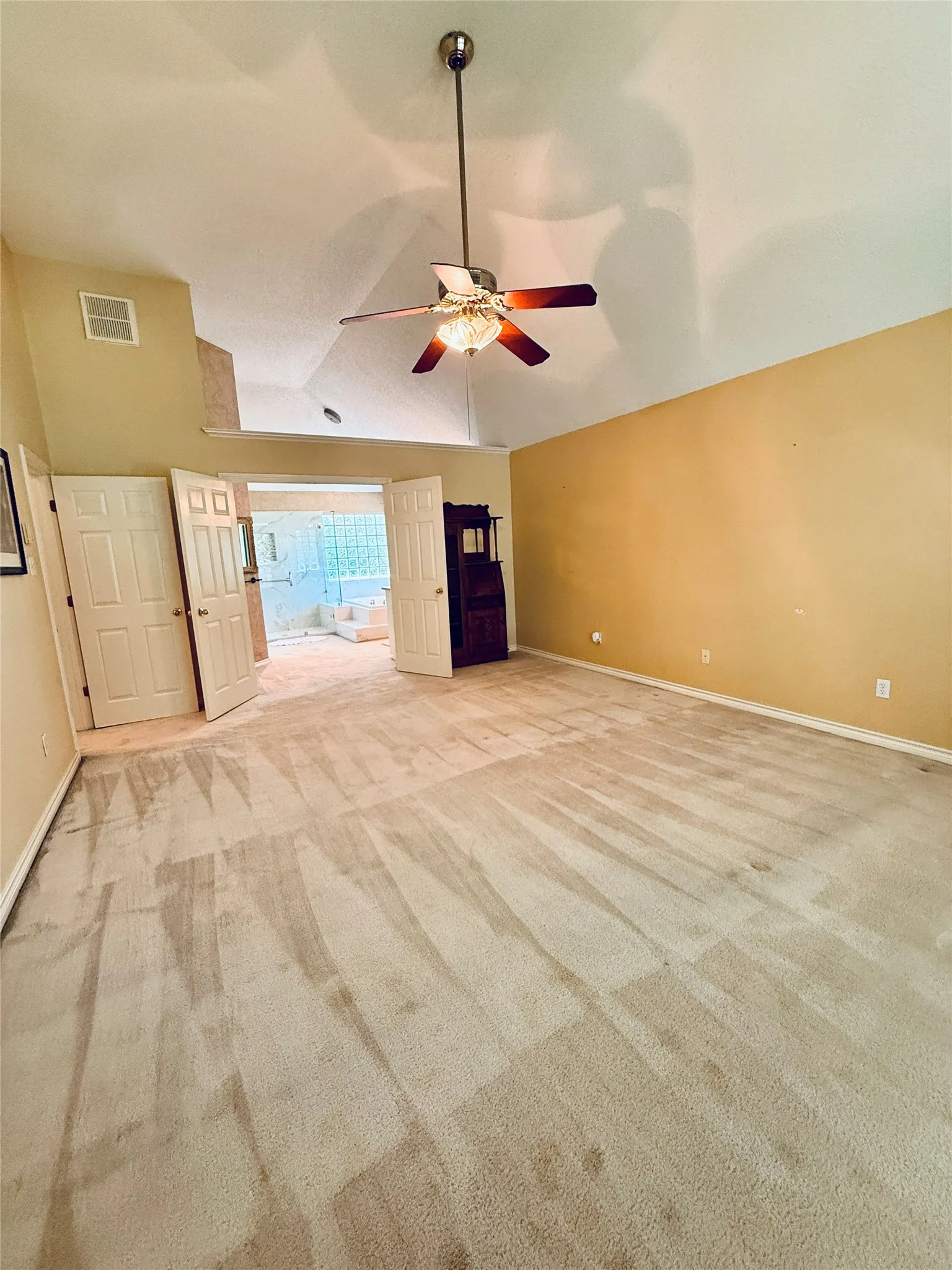 Single Family Residence For Sale in Hopkins County , 1429 Brandy Circle, Sulphur Springs, Texas 75482, 4 Bedroom, 3 Bathroom, 2 Garage spaces, 2,630 Sqft, built in 1992, mls#21280956, Real Estate Agent in Sulphur Springs, Homes For Sale in Hopkins county, Homes For Sale in Sulphur Springs, Realtor in Sulphur Springs Texas, Real Estate Brokerage Independent Realty Texas, Luminita Cordes Realtor