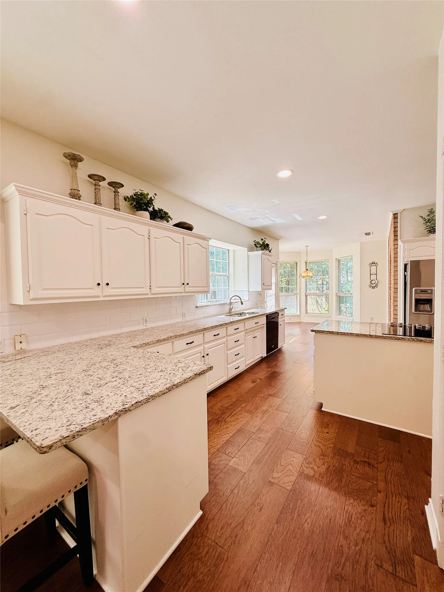 Single Family Residence For Sale in Hopkins County , 1429 Brandy Circle, Sulphur Springs, Texas 75482, 4 Bedroom, 3 Bathroom, 2 Garage spaces, 2,630 Sqft, built in 1992, mls#21280956, Real Estate Agent in Sulphur Springs, Homes For Sale in Hopkins county, Homes For Sale in Sulphur Springs, Realtor in Sulphur Springs Texas, Real Estate Brokerage Independent Realty Texas, Luminita Cordes Realtor