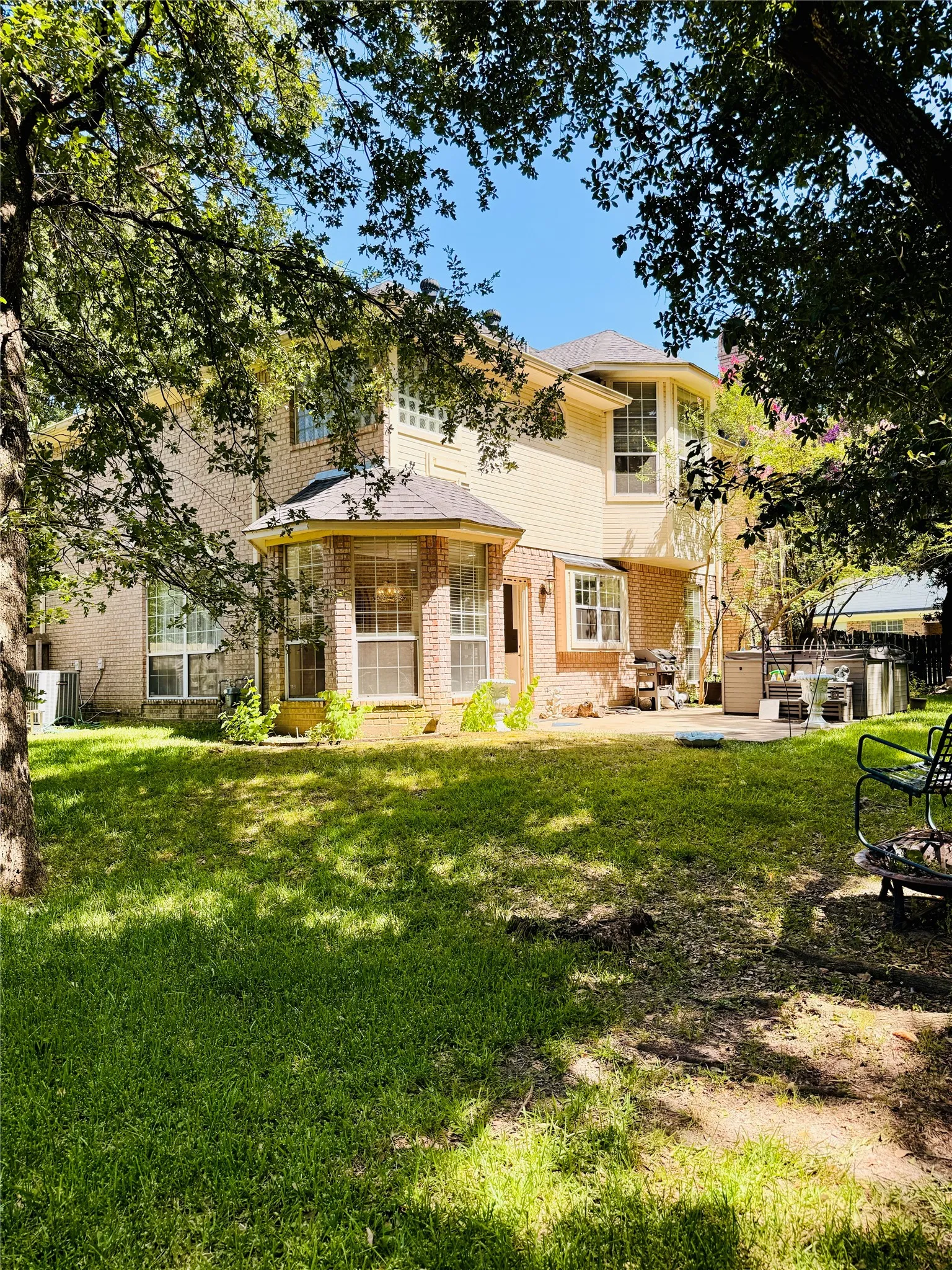 Single Family Residence For Sale in Hopkins County , 1429 Brandy Circle, Sulphur Springs, Texas 75482, 4 Bedroom, 3 Bathroom, 2 Garage spaces, 2,630 Sqft, built in 1992, mls#21280956, Real Estate Agent in Sulphur Springs, Homes For Sale in Hopkins county, Homes For Sale in Sulphur Springs, Realtor in Sulphur Springs Texas, Real Estate Brokerage Independent Realty Texas, Luminita Cordes Realtor