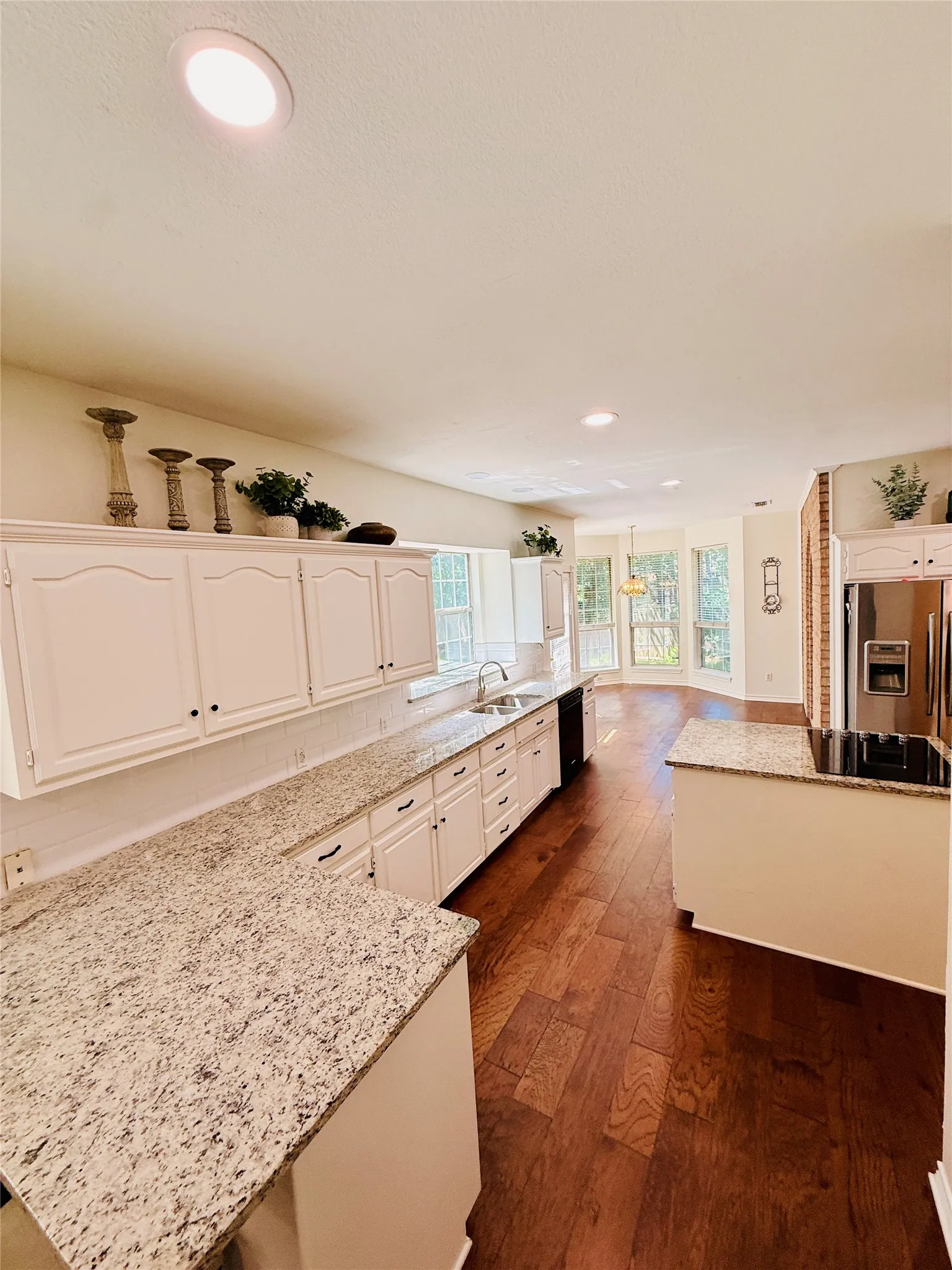 Single Family Residence For Sale in Hopkins County , 1429 Brandy Circle, Sulphur Springs, Texas 75482, 4 Bedroom, 3 Bathroom, 2 Garage spaces, 2,630 Sqft, built in 1992, mls#21280956, Real Estate Agent in Sulphur Springs, Homes For Sale in Hopkins county, Homes For Sale in Sulphur Springs, Realtor in Sulphur Springs Texas, Real Estate Brokerage Independent Realty Texas, Luminita Cordes Realtor