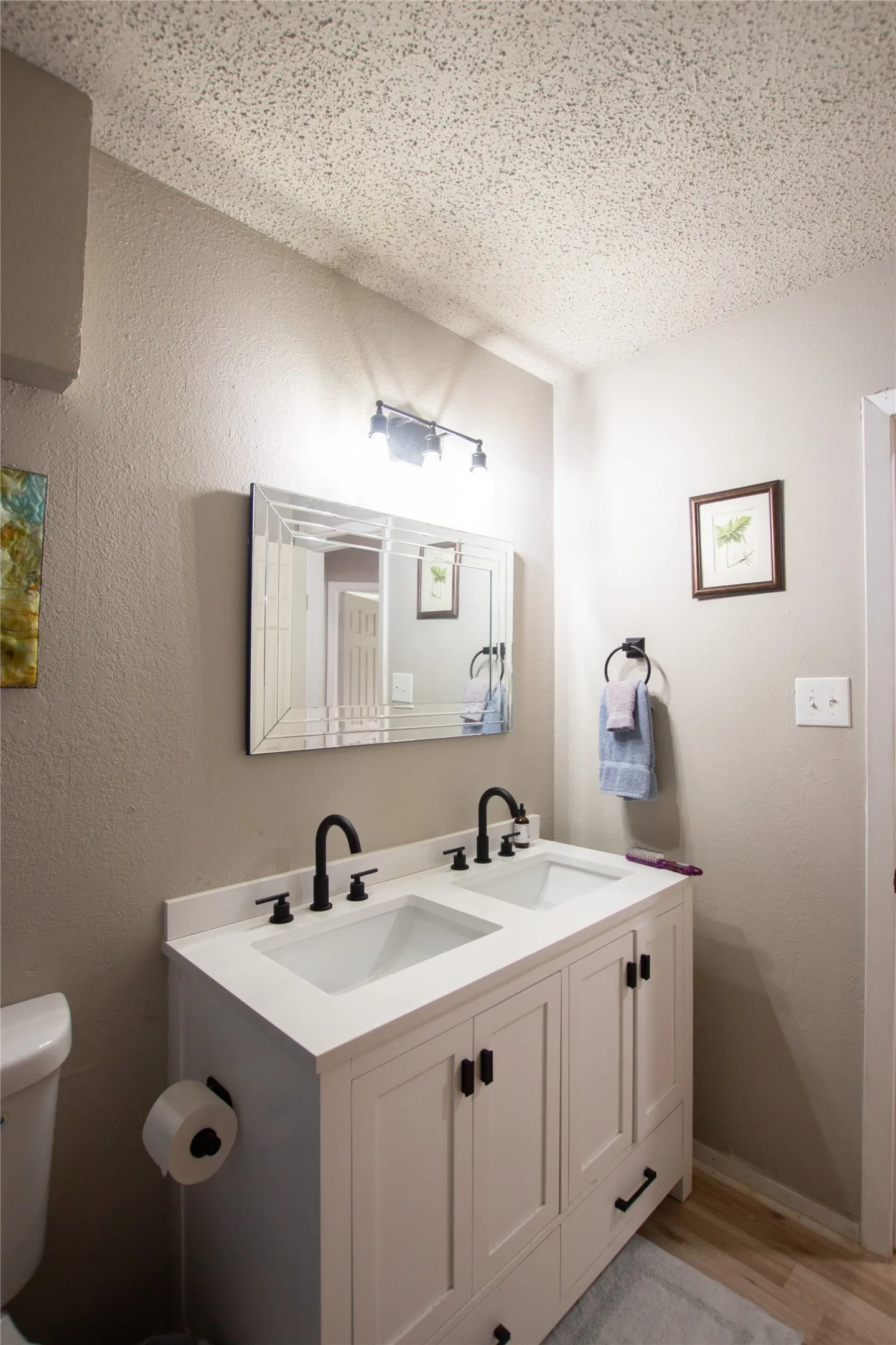 Single Family Residence For Sale in Rains County , 344 Egret Circle, East Tawakoni, Texas 75472, 4 Bedroom, 3 Bathroom, 2 Garage spaces, 1,329 Sqft, built in 1988, mls#21314111, Real Estate Agent in East Tawakoni, Homes For Sale in Rains county, Homes For Sale in East Tawakoni, Realtor in East Tawakoni Texas, Real Estate Brokerage Independent Realty Texas, Luminita Cordes Realtor