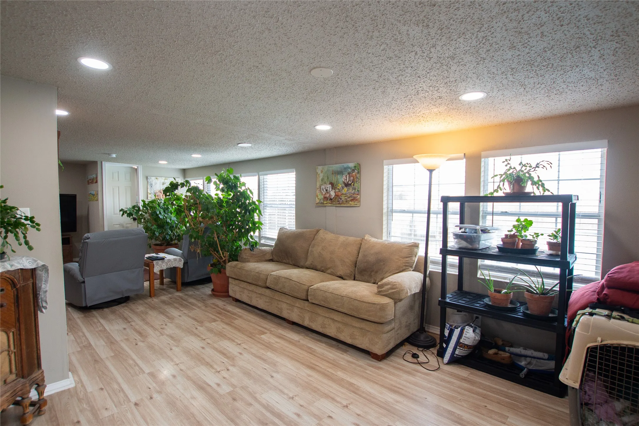 Single Family Residence For Sale in Rains County , 344 Egret Circle, East Tawakoni, Texas 75472, 4 Bedroom, 3 Bathroom, 2 Garage spaces, 1,329 Sqft, built in 1988, mls#21314111, Real Estate Agent in East Tawakoni, Homes For Sale in Rains county, Homes For Sale in East Tawakoni, Realtor in East Tawakoni Texas, Real Estate Brokerage Independent Realty Texas, Luminita Cordes Realtor