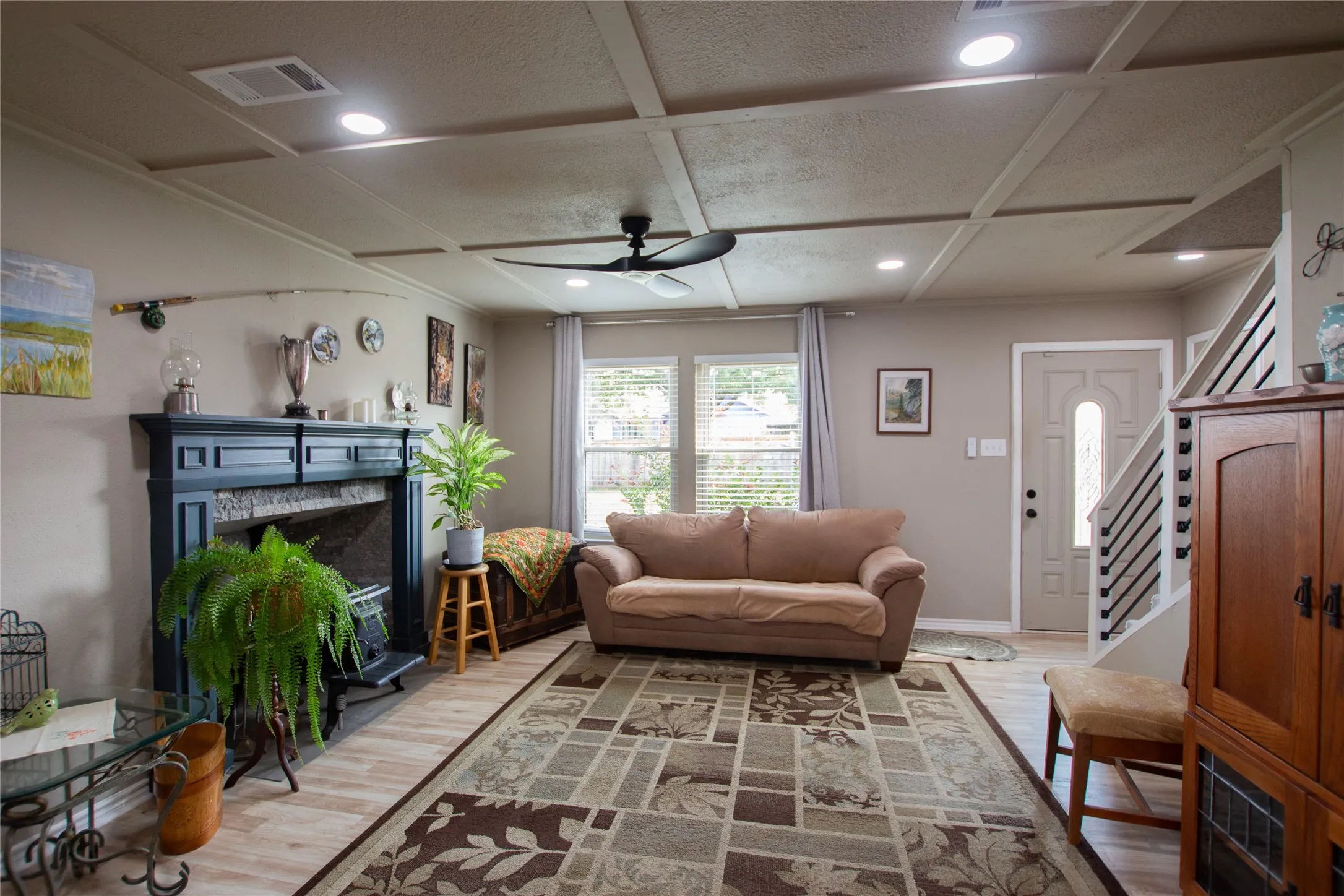 Single Family Residence For Sale in Rains County , 344 Egret Circle, East Tawakoni, Texas 75472, 4 Bedroom, 3 Bathroom, 2 Garage spaces, 1,329 Sqft, built in 1988, mls#21314111, Real Estate Agent in East Tawakoni, Homes For Sale in Rains county, Homes For Sale in East Tawakoni, Realtor in East Tawakoni Texas, Real Estate Brokerage Independent Realty Texas, Luminita Cordes Realtor
