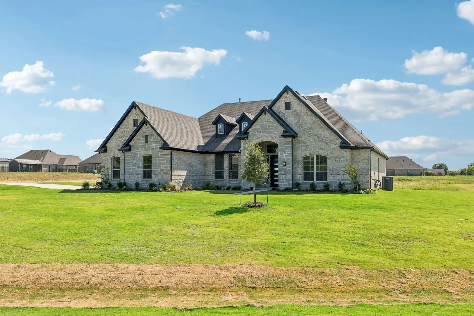 Single Family Residence For Sale in Johnson County , 5001 Valley View Drive, Joshua, Texas 76058, 4 Bedroom, 3 Bathroom, 3 Garage spaces, 2,572 Sqft, built in 2026, mls#21314054, Real Estate Agent in Joshua, Homes For Sale in Johnson county, Homes For Sale in Joshua, Realtor in Joshua Texas, Real Estate Brokerage Independent Realty Texas, Luminita Cordes Realtor