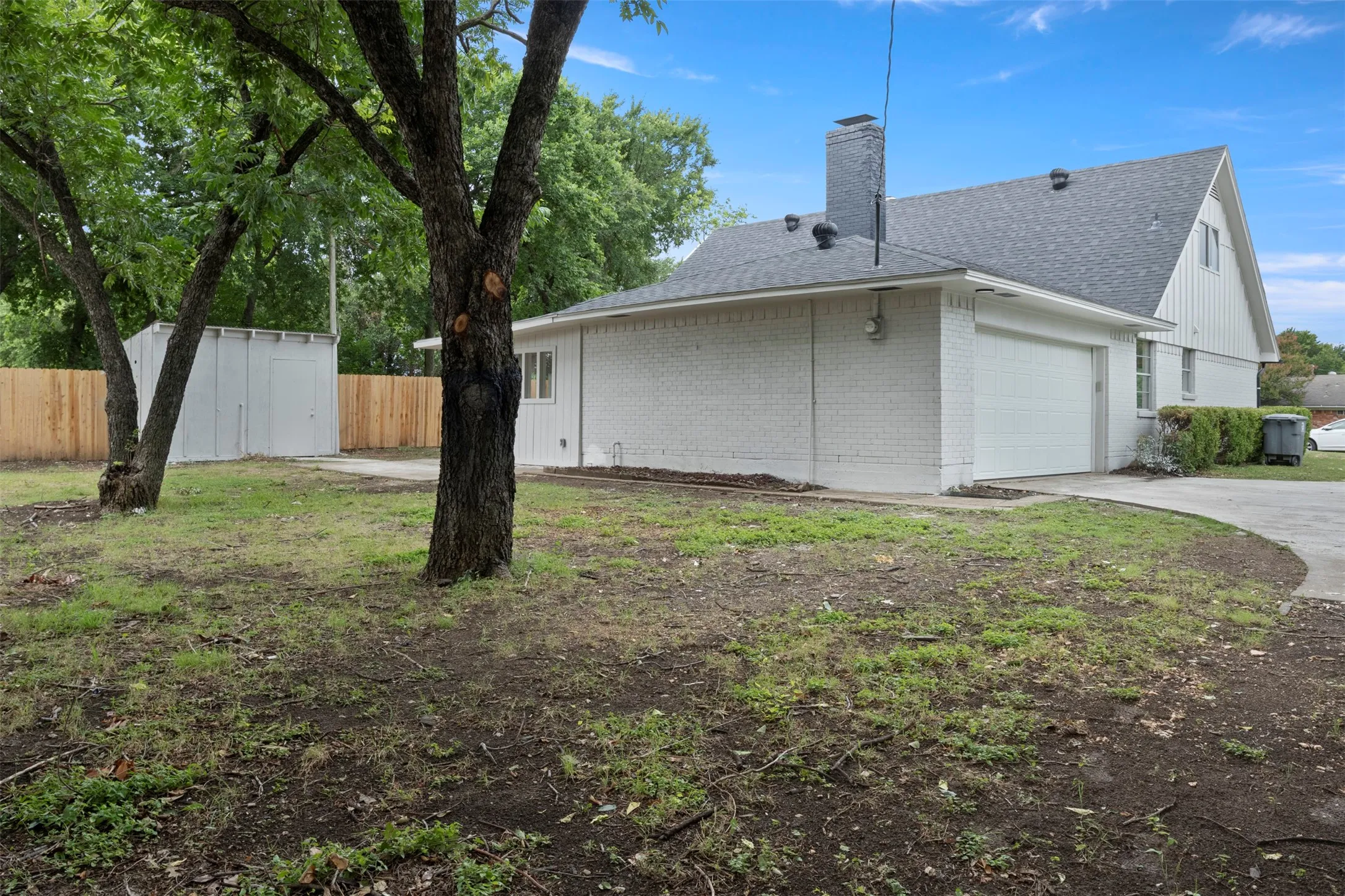 Single Family Residence For Sale in Dallas County , 6830 Golf Hill Drive, Dallas, Texas 75232, 4 Bedroom, 2 Bathroom, 2 Garage spaces, 2,194 Sqft, built in 1963, mls#21313877, Real Estate Agent in Dallas, Homes For Sale in Dallas county, Homes For Sale in Dallas, Realtor in Dallas Texas, Real Estate Brokerage Independent Realty Texas, Luminita Cordes Realtor
