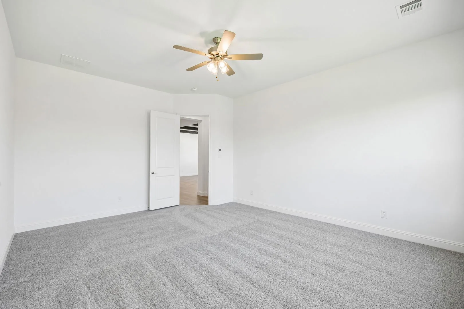Single Family Residence For Sale in Ellis County , 432 Wabash Drive, Waxahachie, Texas 75167, 4 Bedroom, 3 Bathroom, 2 Garage spaces, 2,636 Sqft, built in 2026, mls#21314059, Real Estate Agent in Waxahachie, Homes For Sale in Ellis county, Homes For Sale in Waxahachie, Realtor in Waxahachie Texas, Real Estate Brokerage Independent Realty Texas, Luminita Cordes Realtor