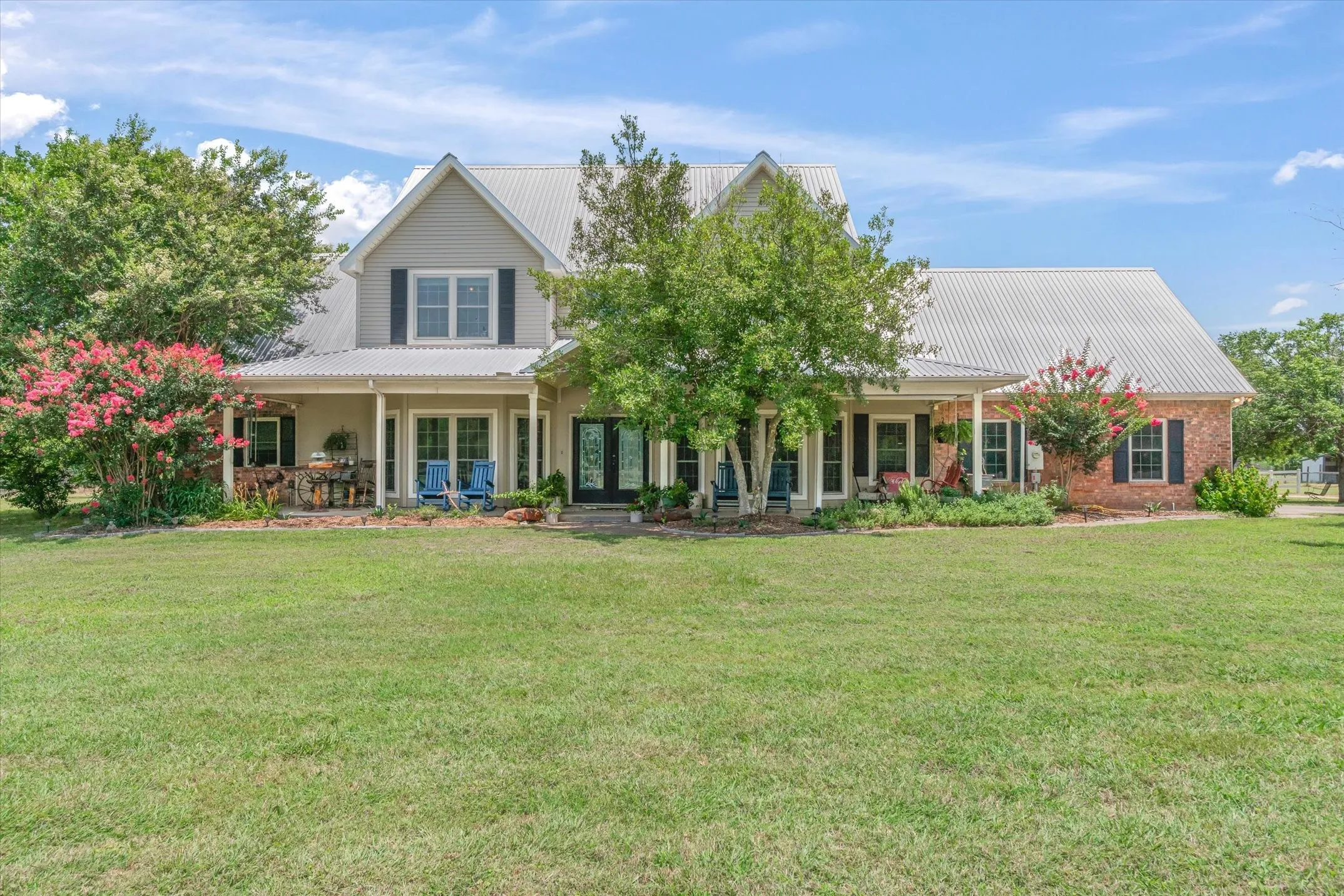 Farm For Sale in Rockwall County , 2141 Poetry Road, Royse City, Texas 75189, 3 Bedroom, 3 Bathroom, 2 Garage spaces, 3,213 Sqft, built in 1999, mls#21311586, Real Estate Agent in Royse City, Homes For Sale in Rockwall county, Homes For Sale in Royse City, Realtor in Royse City Texas, Real Estate Brokerage Independent Realty Texas, Luminita Cordes Realtor