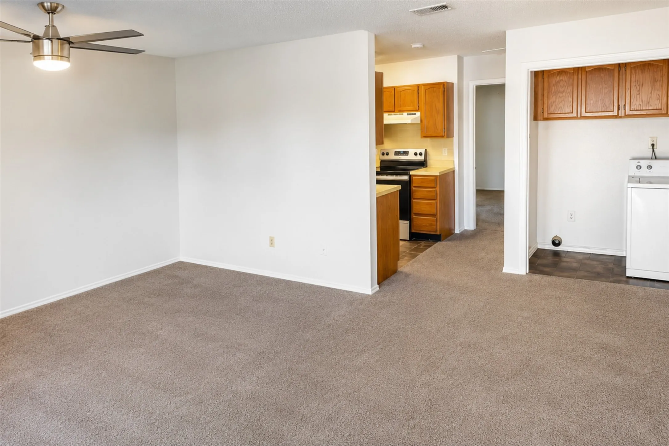 Quadruplex For Sale in Johnson County , 1411 Courtney Place, Cleburne, Texas 76033, 4 Bedroom, 4 Bathroom, Garage spaces, 0 Sqft, built in 1984, mls#21309199, Real Estate Agent in Cleburne, Homes For Sale in Johnson county, Homes For Sale in Cleburne, Realtor in Cleburne Texas, Real Estate Brokerage Independent Realty Texas, Luminita Cordes Realtor