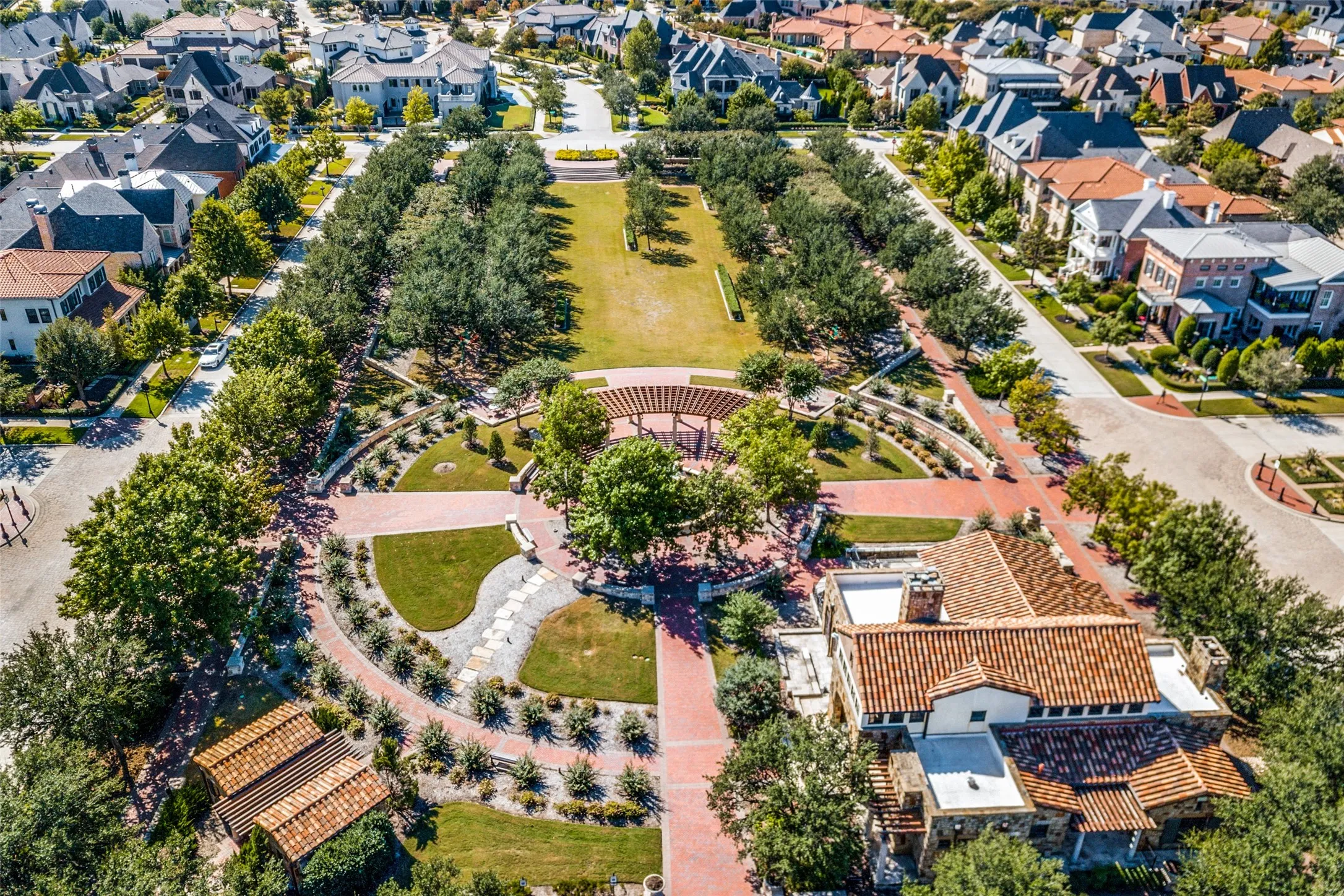One of the outstanding features of the community is the thoughtfully designed central plaza.  The Italian-inspired neighborhood center has gathering spaces and an outdoor patio.  With a nod to esthetics, there are fine art sculptures and fountains, and the huge open event lawn host a wide variety of neighborhood events that give homeowners an opportunity to meet and visit with their neighbors.