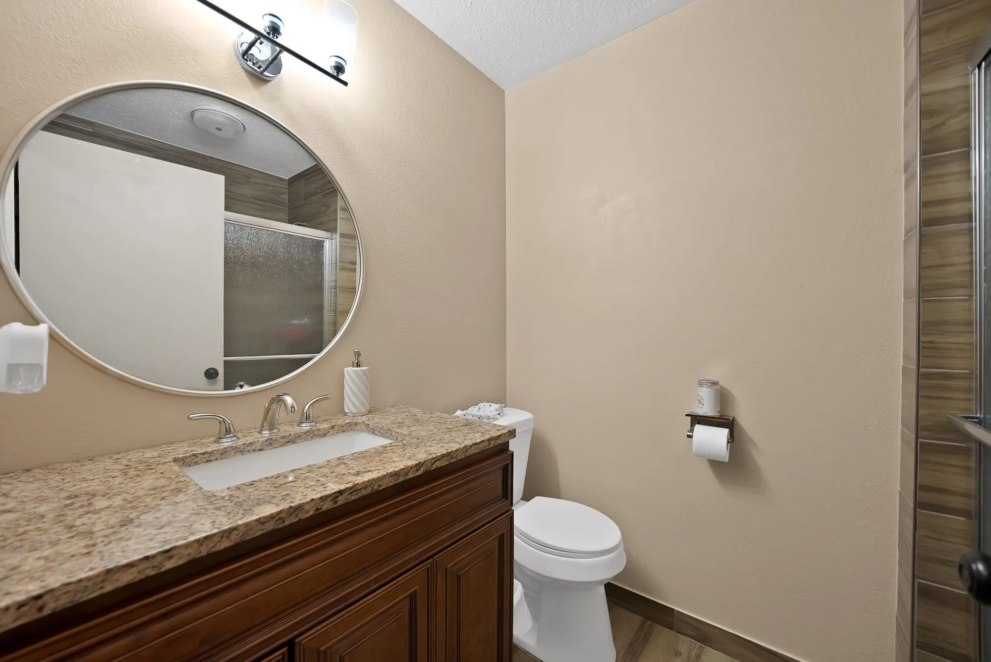 Single Family Residence For Sale in Tarrant County , 6621 Perdido Drive, Watauga, Texas 76148, 3 Bedroom, 2 Bathroom, 2 Garage spaces, 1,107 Sqft, built in 1971, mls#21313621, Real Estate Agent in Watauga, Homes For Sale in Tarrant county, Homes For Sale in Watauga, Realtor in Watauga Texas, Real Estate Brokerage Independent Realty Texas, Luminita Cordes Realtor