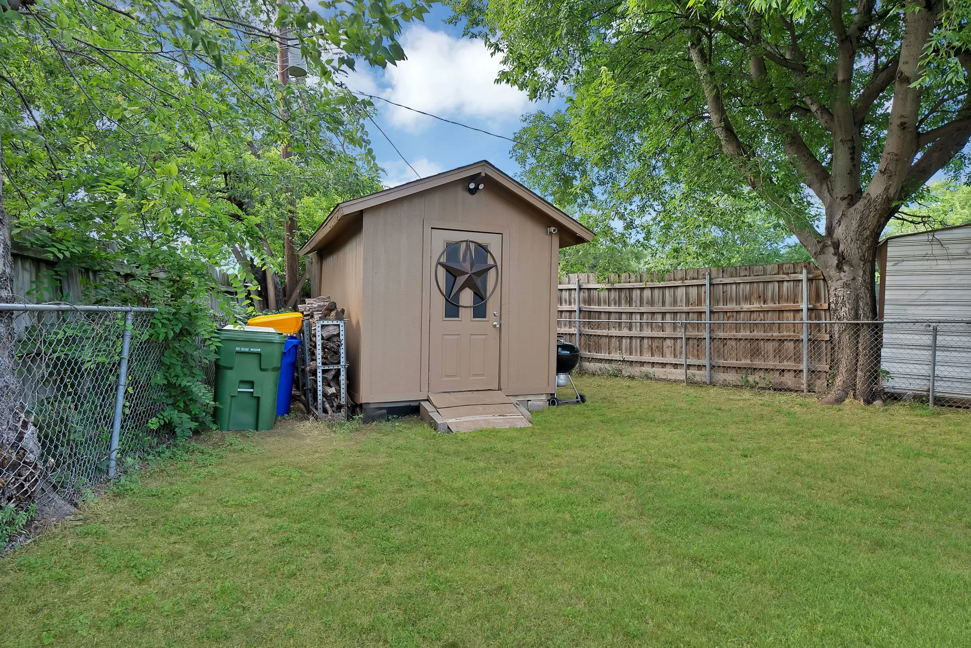 Single Family Residence For Sale in Tarrant County , 6621 Perdido Drive, Watauga, Texas 76148, 3 Bedroom, 2 Bathroom, 2 Garage spaces, 1,107 Sqft, built in 1971, mls#21313621, Real Estate Agent in Watauga, Homes For Sale in Tarrant county, Homes For Sale in Watauga, Realtor in Watauga Texas, Real Estate Brokerage Independent Realty Texas, Luminita Cordes Realtor