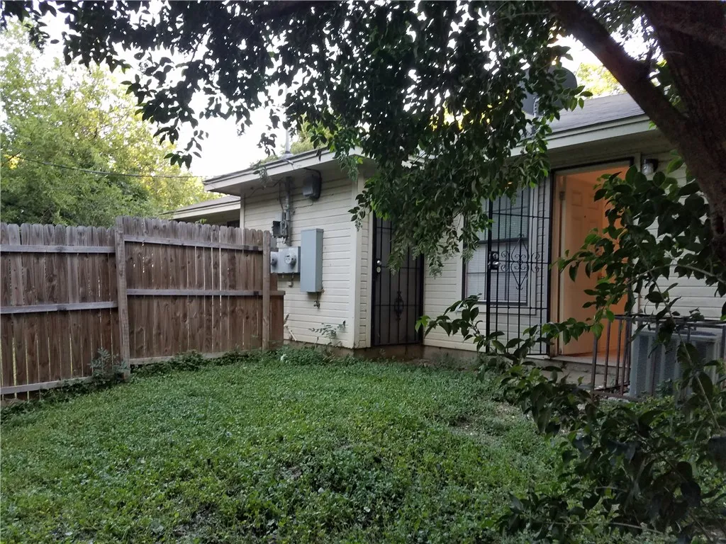 good size backyard with extra storage room