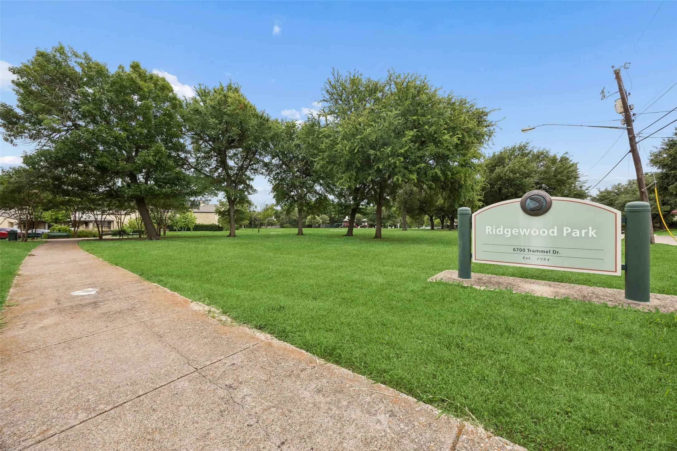 Condominium For Sale in Dallas County , 6503 Ridgecrest Road 109I, Dallas, Texas 75231, 1 Bedroom, 2 Bathroom, Garage spaces, 893 Sqft, built in 1980, mls#21310687, Real Estate Agent in Dallas, Homes For Sale in Dallas county, Homes For Sale in Dallas, Realtor in Dallas Texas, Real Estate Brokerage Independent Realty Texas, Luminita Cordes Realtor