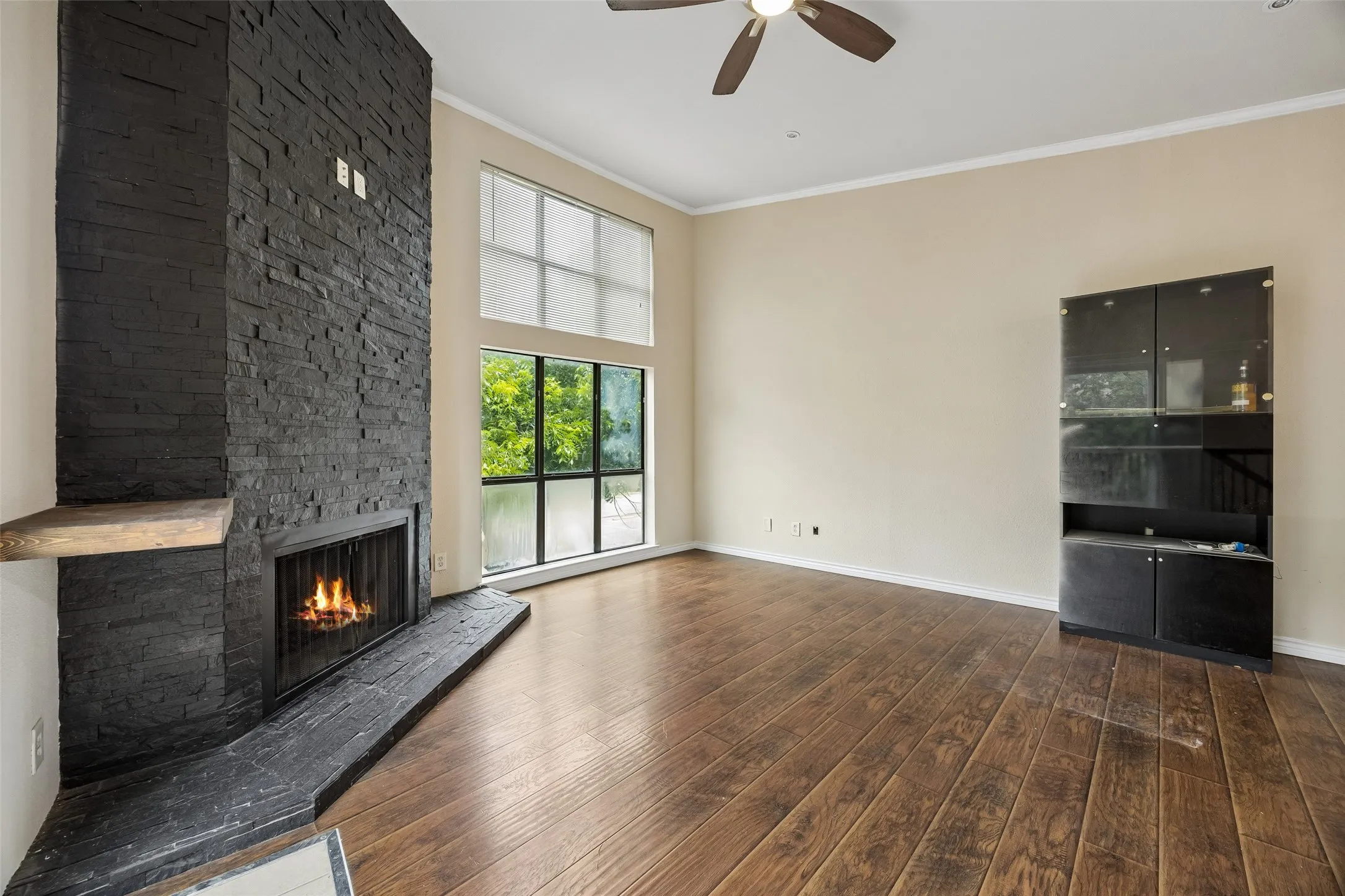 Condominium For Sale in Dallas County , 6503 Ridgecrest Road 109I, Dallas, Texas 75231, 1 Bedroom, 2 Bathroom, Garage spaces, 893 Sqft, built in 1980, mls#21310687, Real Estate Agent in Dallas, Homes For Sale in Dallas county, Homes For Sale in Dallas, Realtor in Dallas Texas, Real Estate Brokerage Independent Realty Texas, Luminita Cordes Realtor