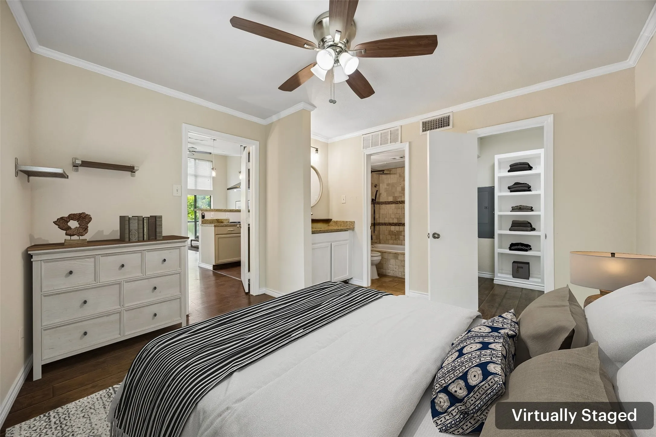 Condominium For Sale in Dallas County , 6503 Ridgecrest Road 109I, Dallas, Texas 75231, 1 Bedroom, 2 Bathroom, Garage spaces, 893 Sqft, built in 1980, mls#21310687, Real Estate Agent in Dallas, Homes For Sale in Dallas county, Homes For Sale in Dallas, Realtor in Dallas Texas, Real Estate Brokerage Independent Realty Texas, Luminita Cordes Realtor
