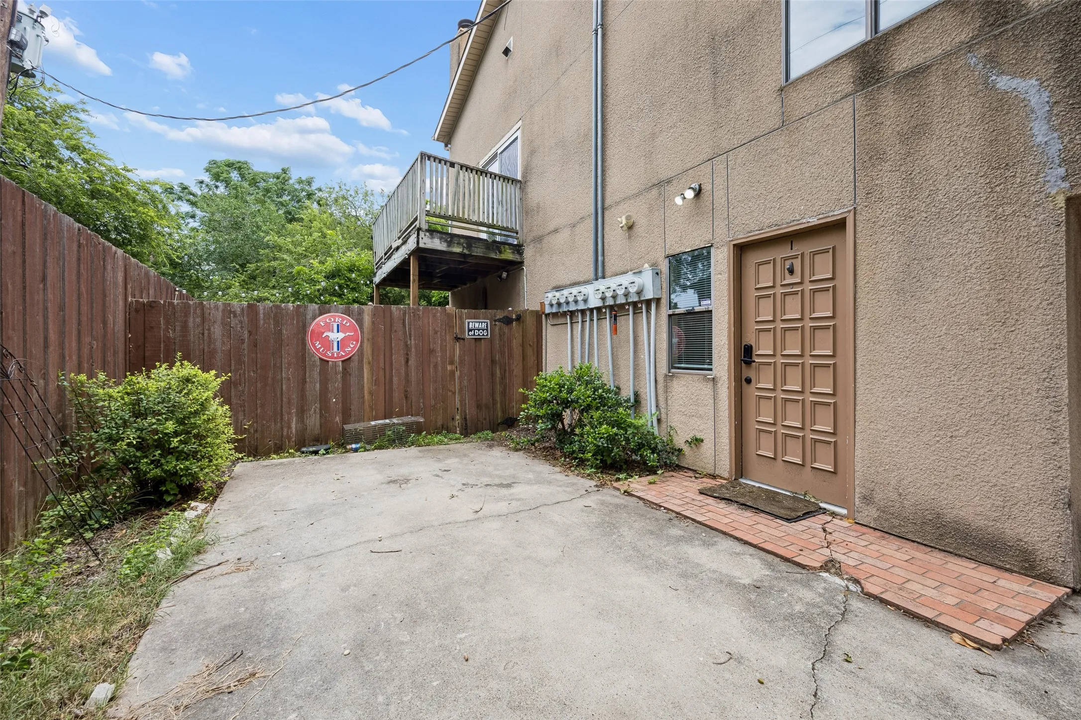 Condominium For Sale in Dallas County , 6503 Ridgecrest Road 109I, Dallas, Texas 75231, 1 Bedroom, 2 Bathroom, Garage spaces, 893 Sqft, built in 1980, mls#21310687, Real Estate Agent in Dallas, Homes For Sale in Dallas county, Homes For Sale in Dallas, Realtor in Dallas Texas, Real Estate Brokerage Independent Realty Texas, Luminita Cordes Realtor